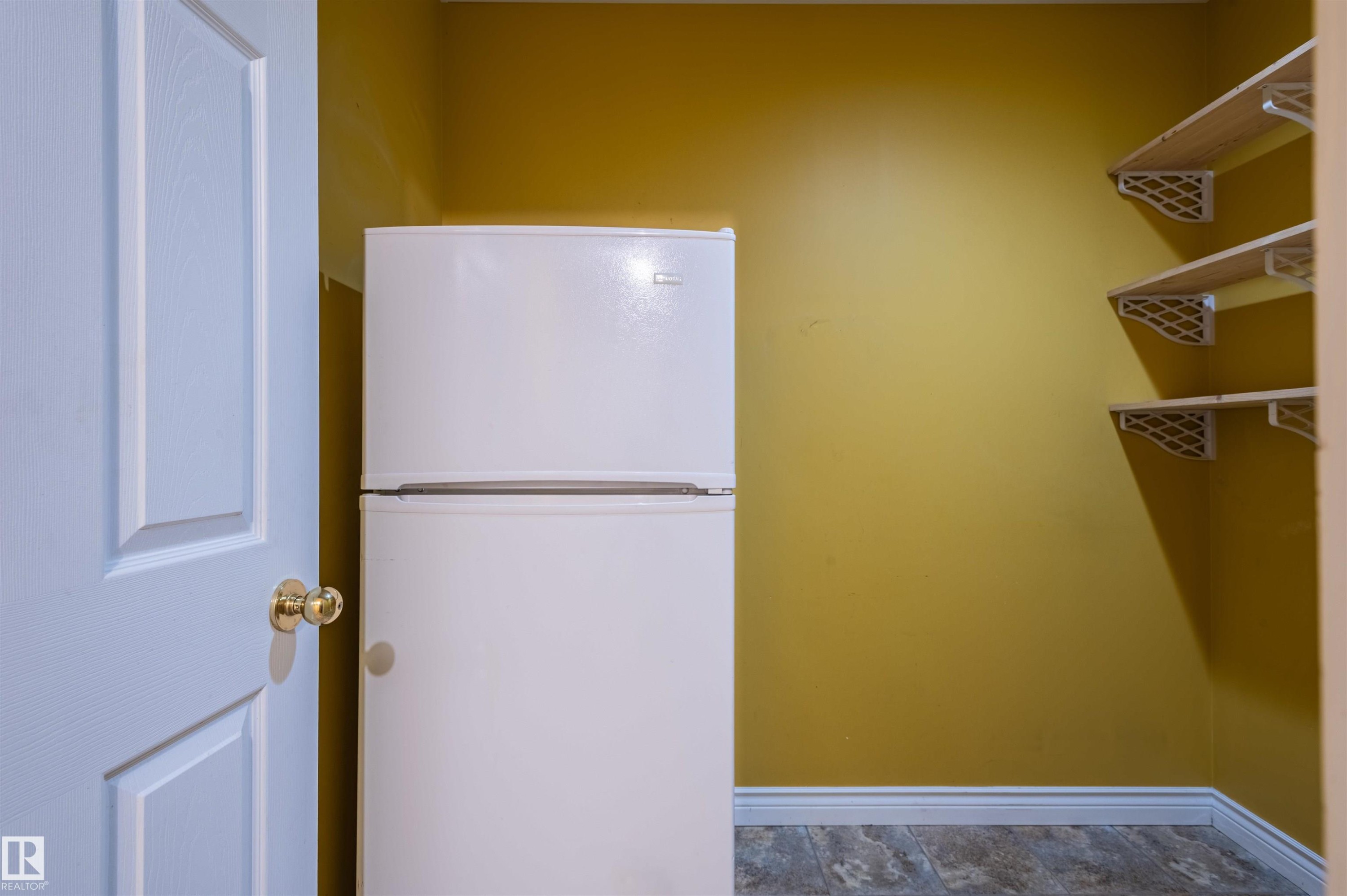4909 57 Avenue, Stony Plain, AB