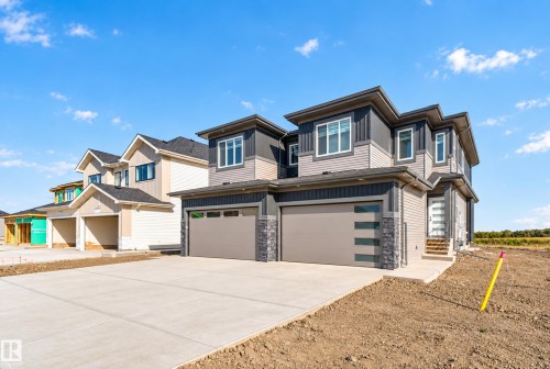 2 Parker Lane   Spruce Grove, AB T7X 4T2