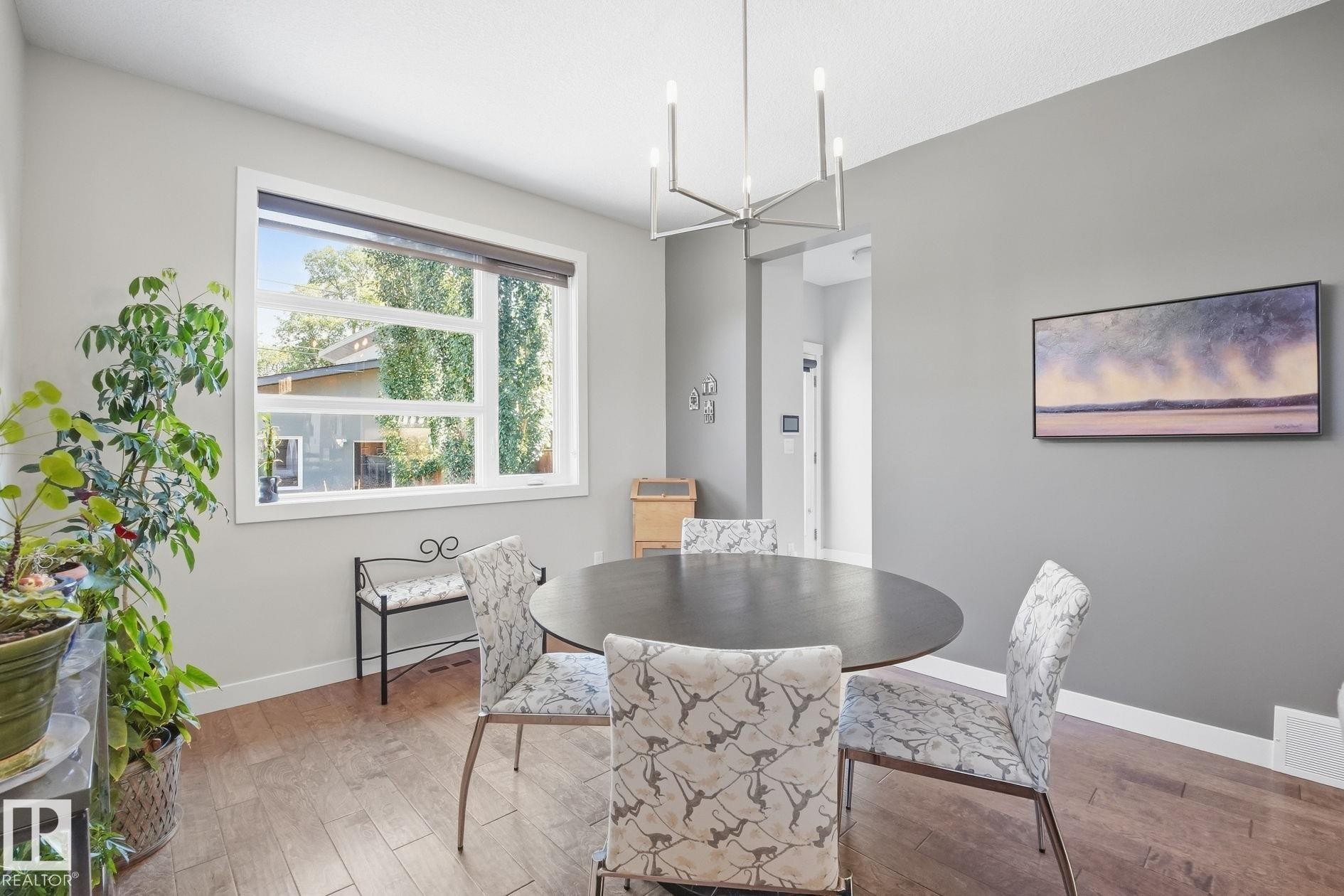 10413 145 Street Nw, Edmonton, AB