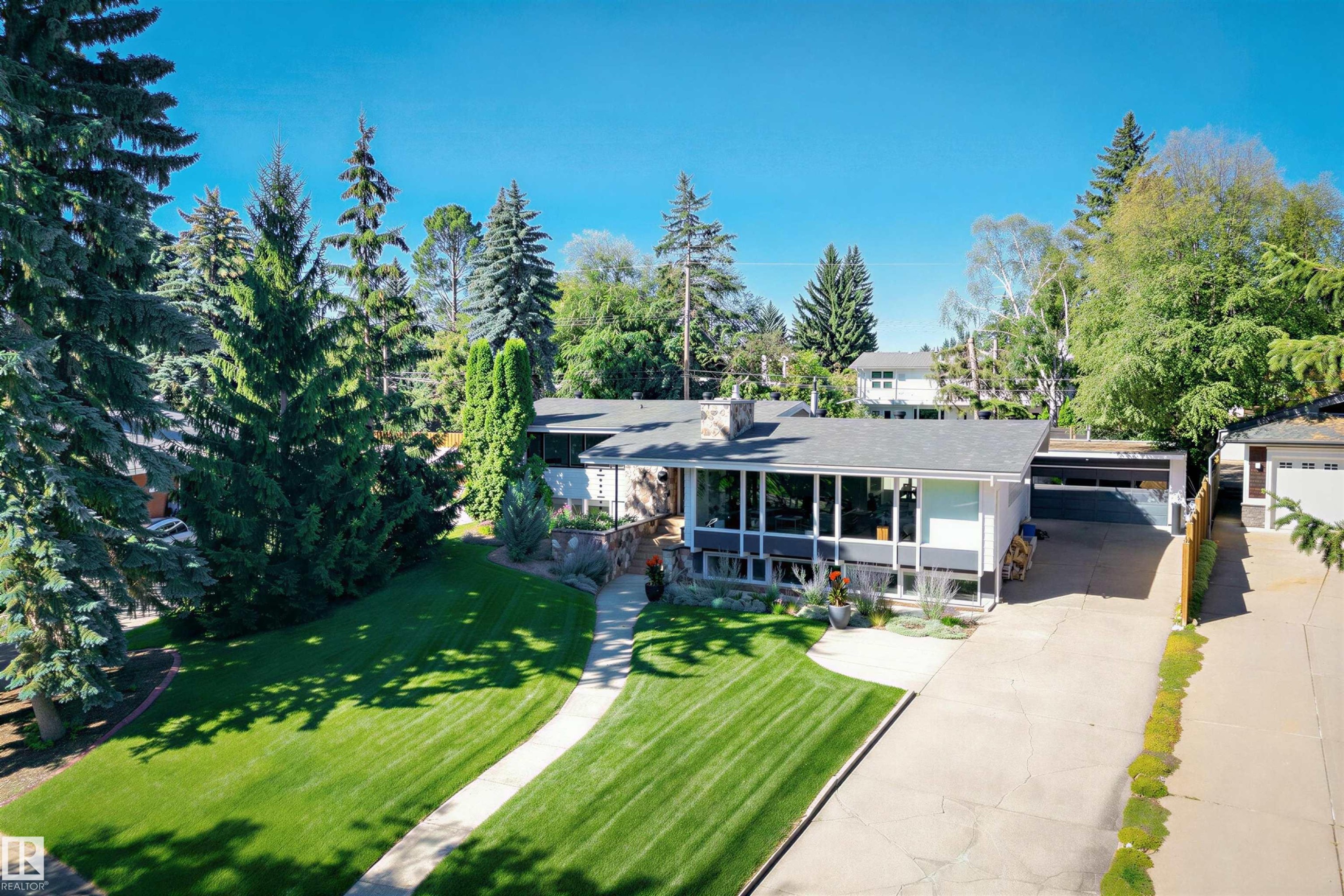 8712 136 Street Nw, Edmonton, AB