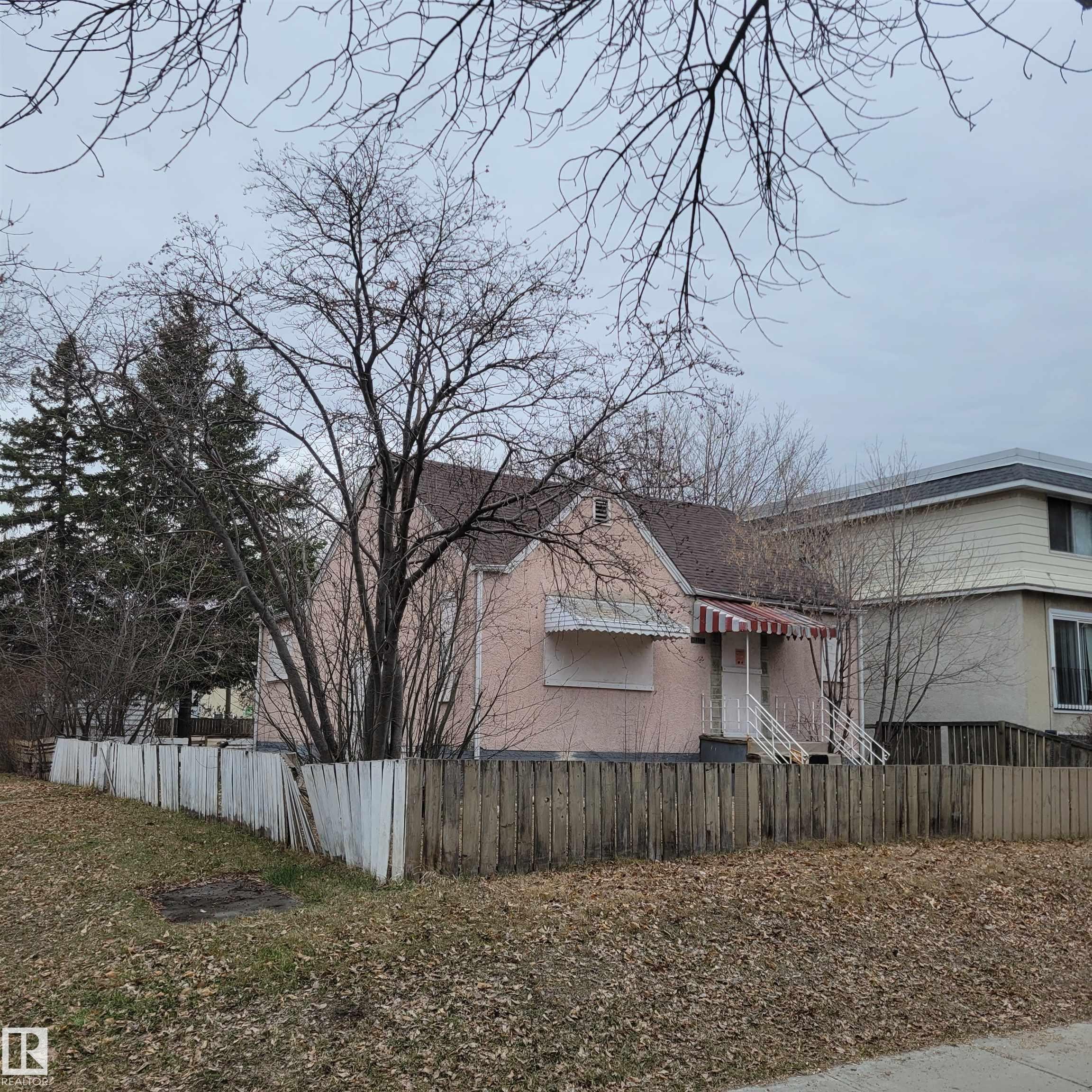 10802 112 Street Nw, Edmonton, AB