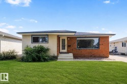 3511 73 Street NW Edmonton, AB T6K 0M2