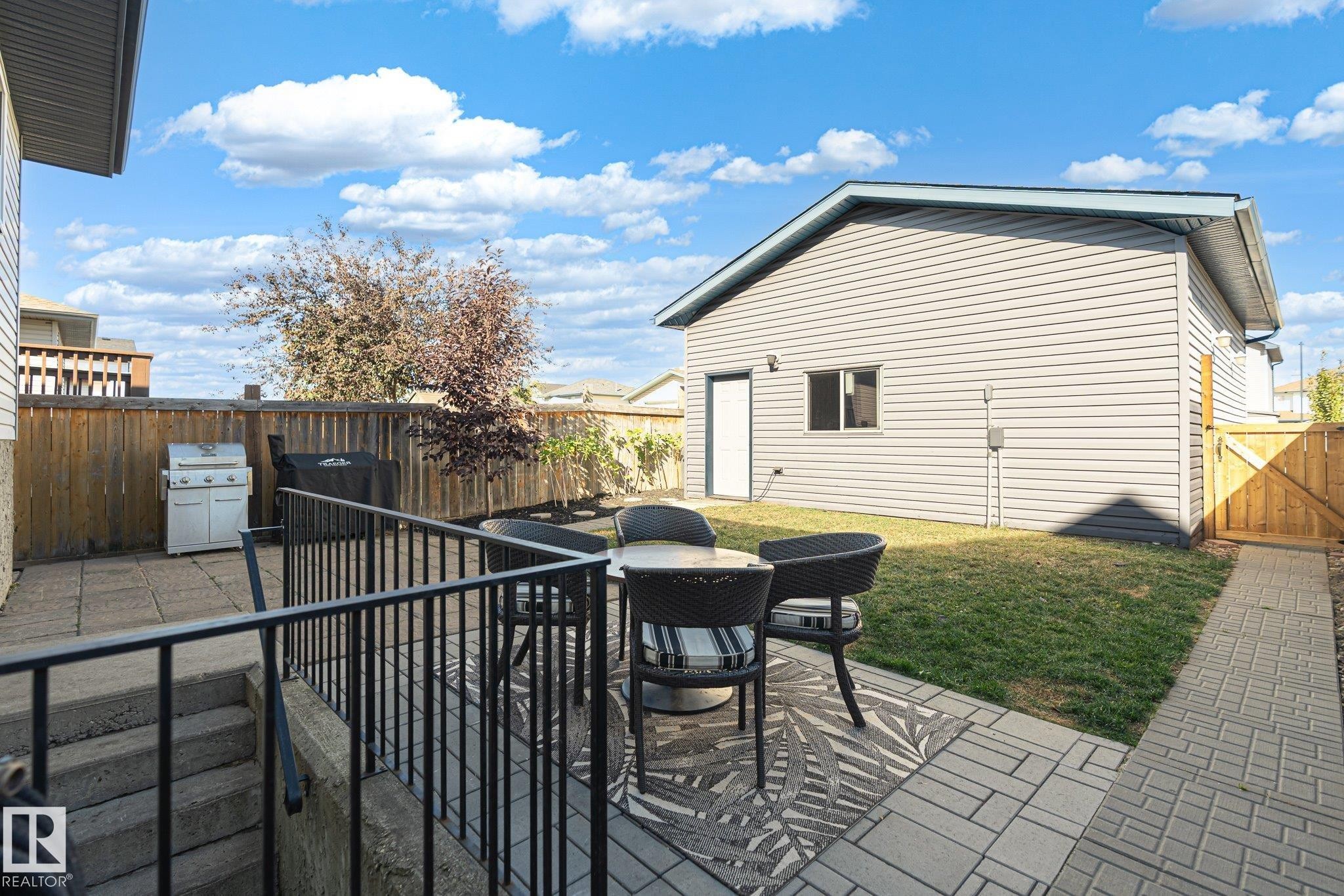 1908 36 Avenue Nw, Edmonton, AB