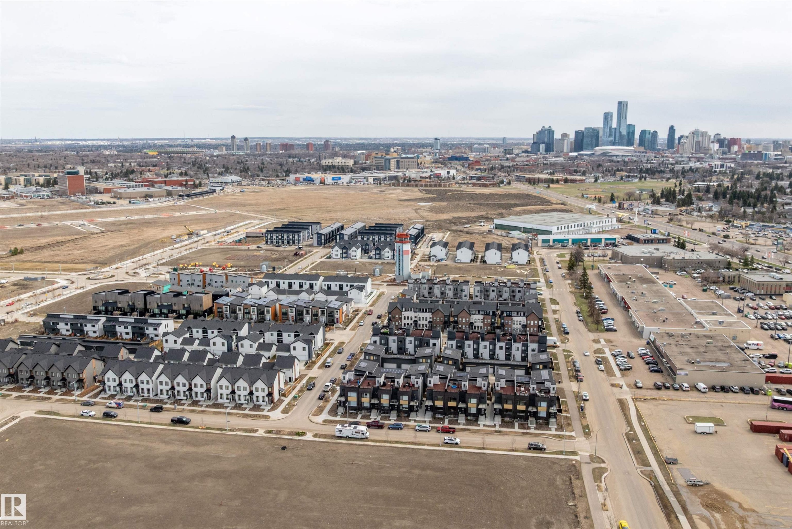 7817 Yorke Road Nw, Edmonton, AB