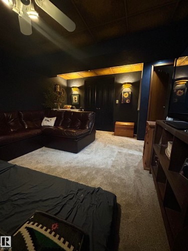Additional content - 10678 Beaumaris Road Nw, Edmonton, AB 