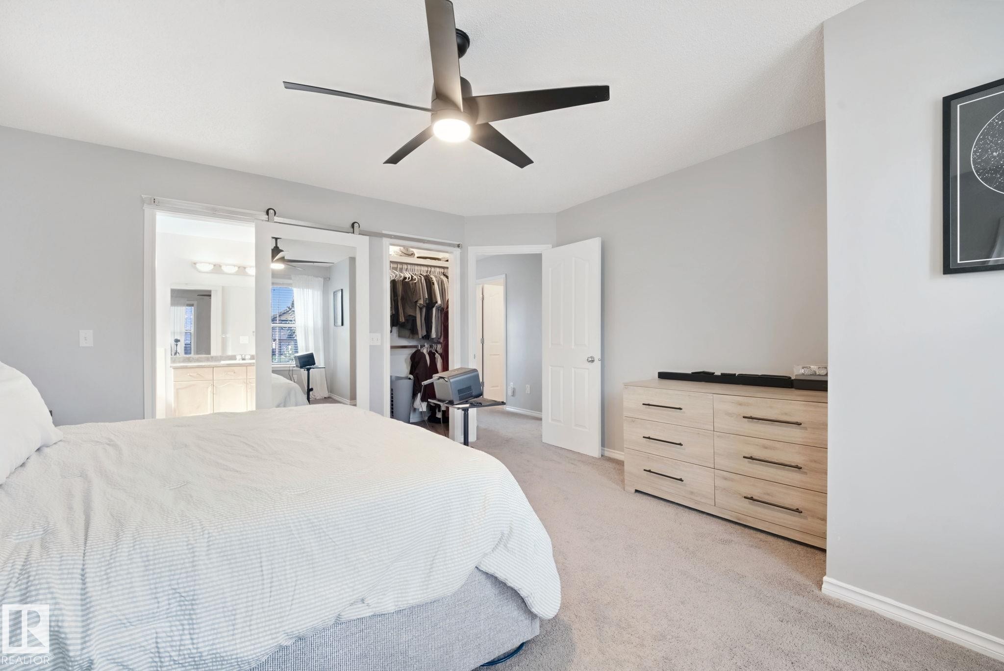 Carpeted flooring, contemporary ceiling fan, and light gray wall paint - 324 Ascott Crescent, Sherwood Park, AB