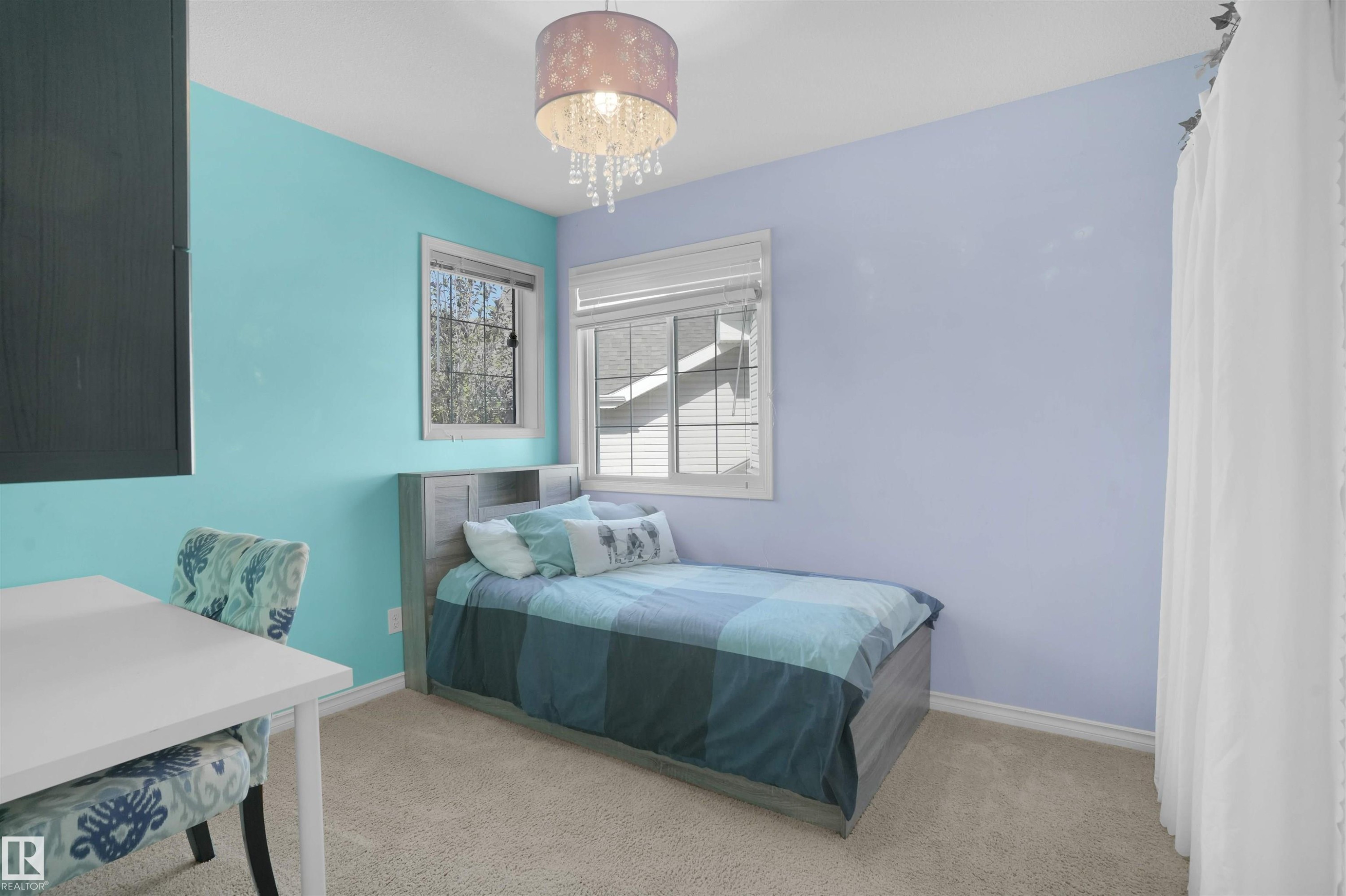 20705 56A Avenue Nw, Edmonton, AB