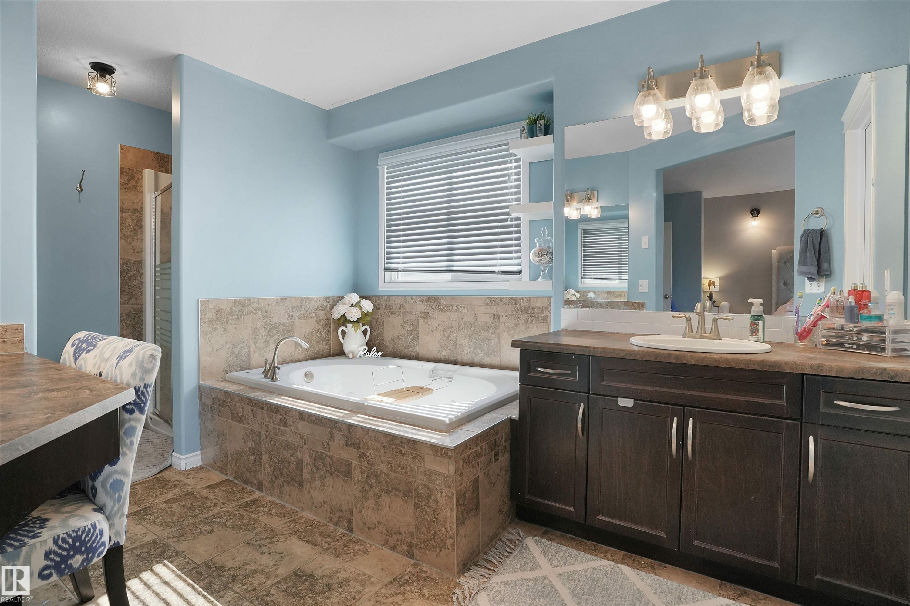 20705 56A Avenue Nw, Edmonton, AB