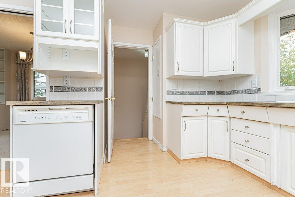 3543 106A Street Nw, Edmonton, AB