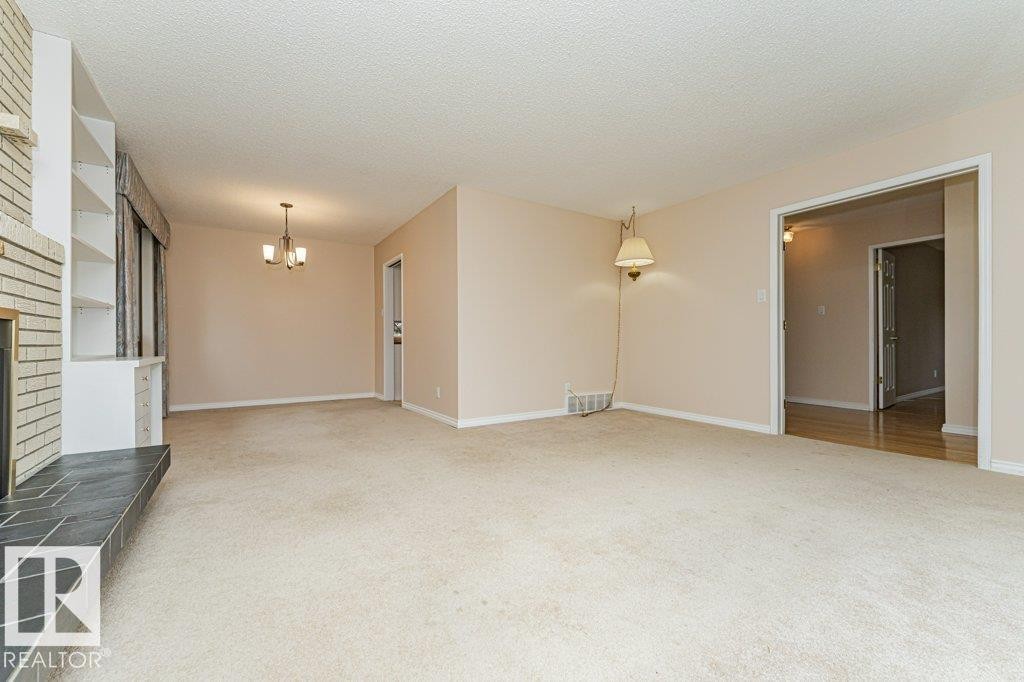 3543 106A Street Nw, Edmonton, AB