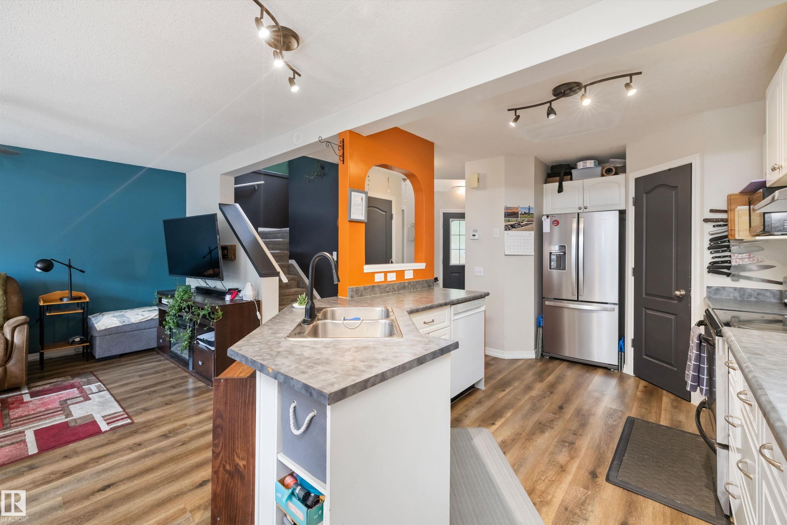 81 Michigan Street, Devon, AB