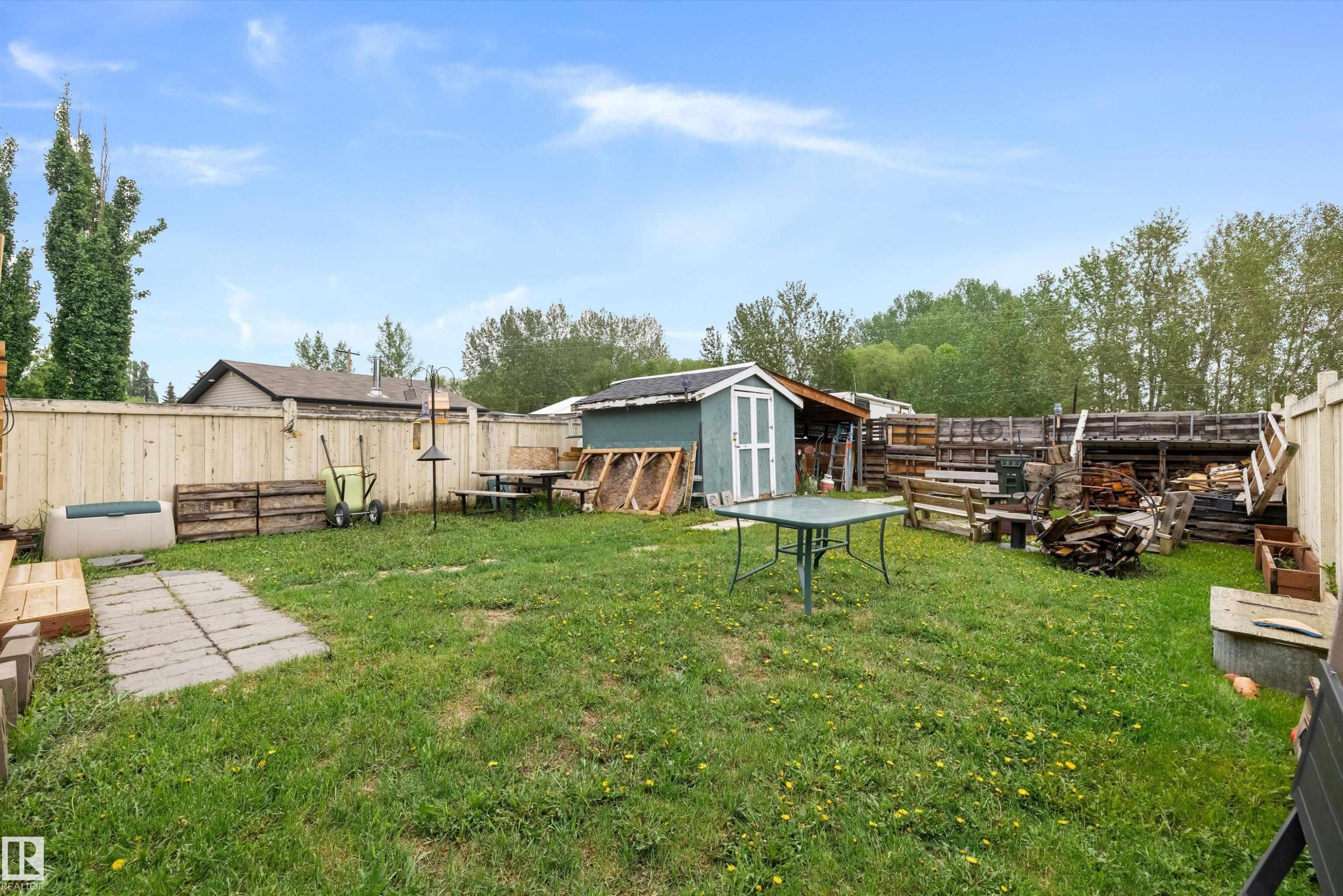 81 Michigan Street, Devon, AB