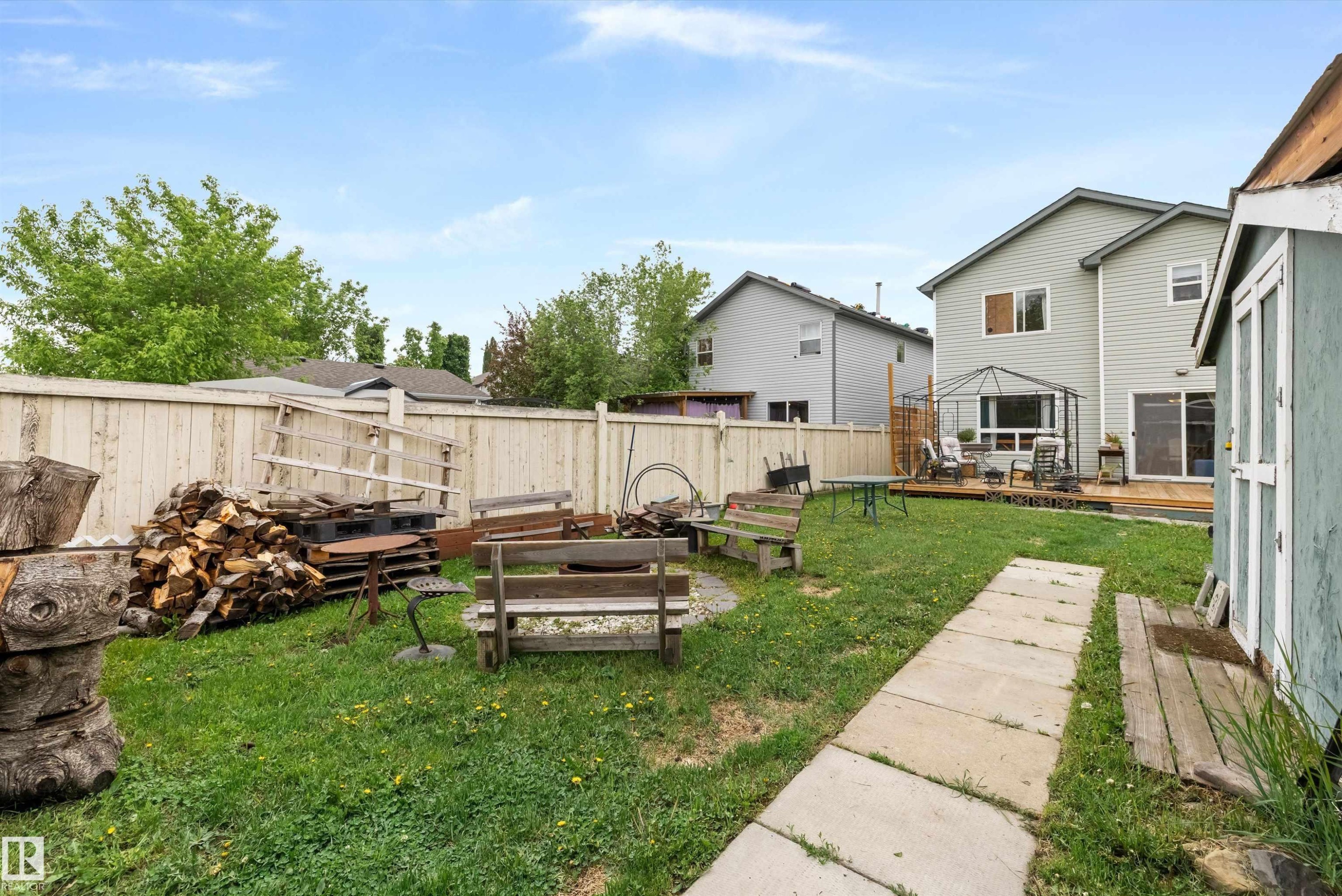 81 Michigan Street, Devon, AB