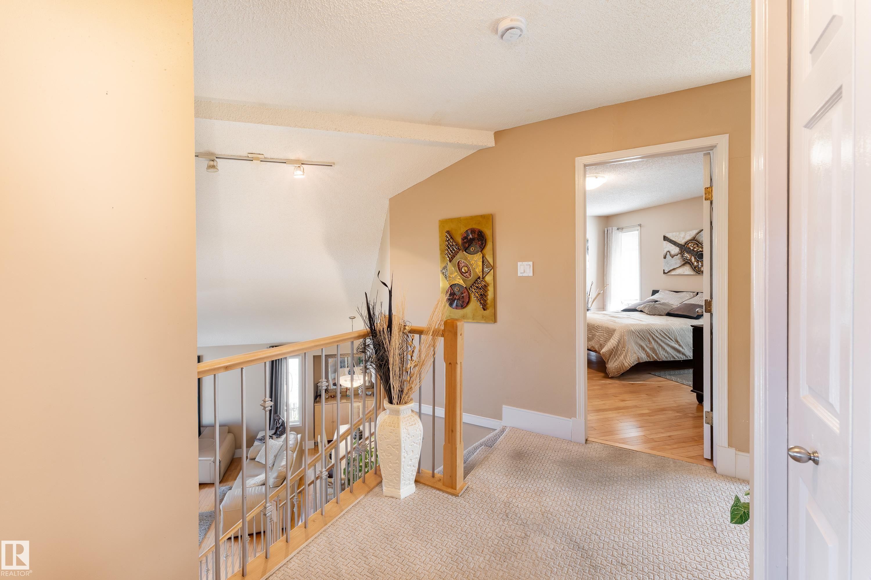 18919 91 Avenue Nw, Edmonton, AB