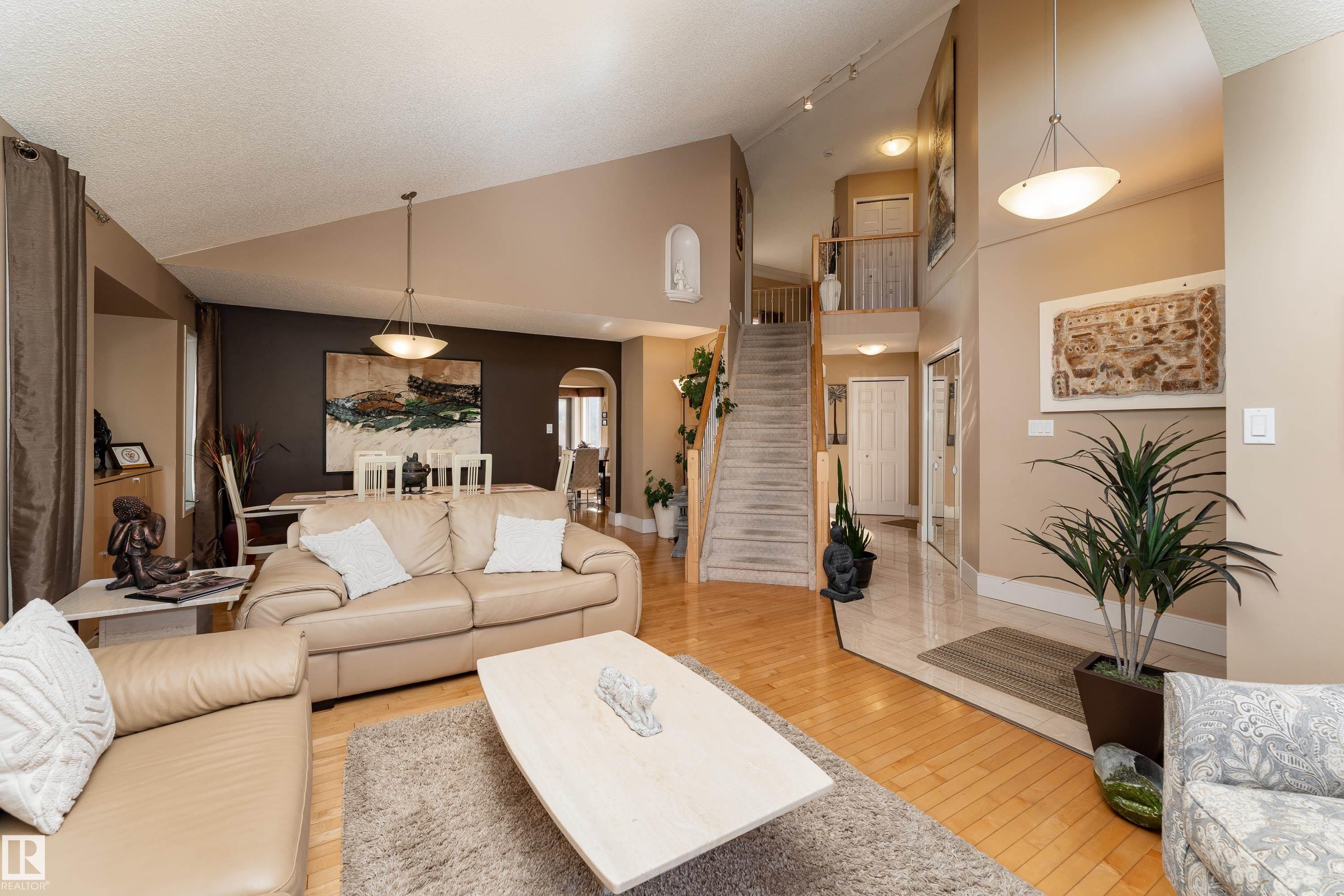 18919 91 Avenue Nw, Edmonton, AB