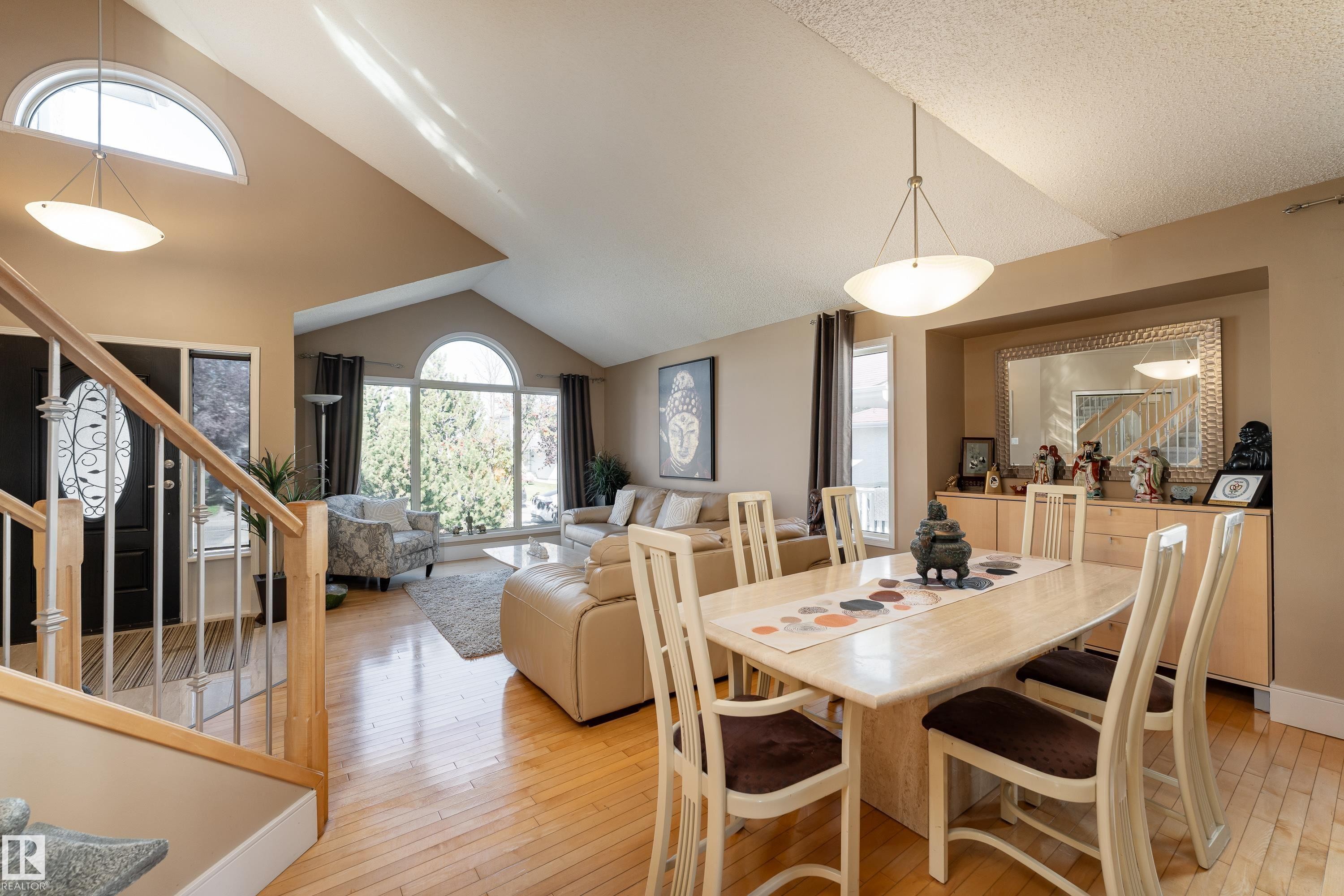 18919 91 Avenue Nw, Edmonton, AB
