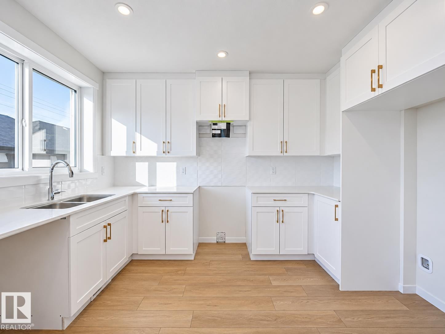 17212 4 Street Nw, Edmonton, AB