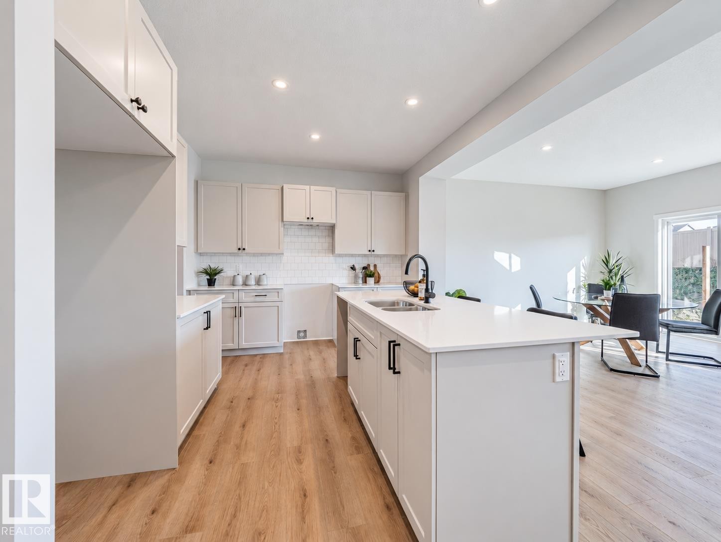 20727 24 Avenue Nw, Edmonton, AB