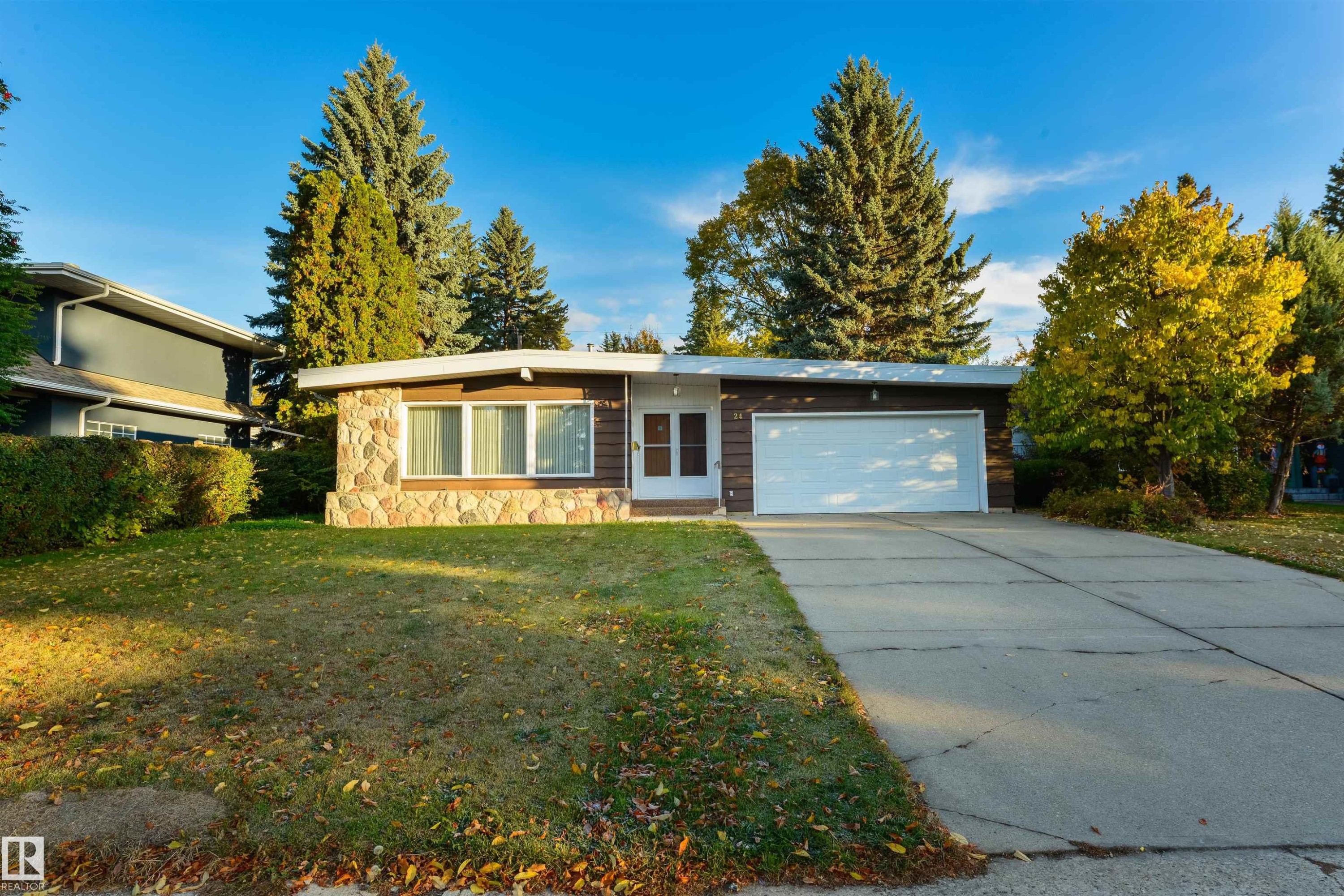 24 Valleyview Crescent Nw, Edmonton, AB