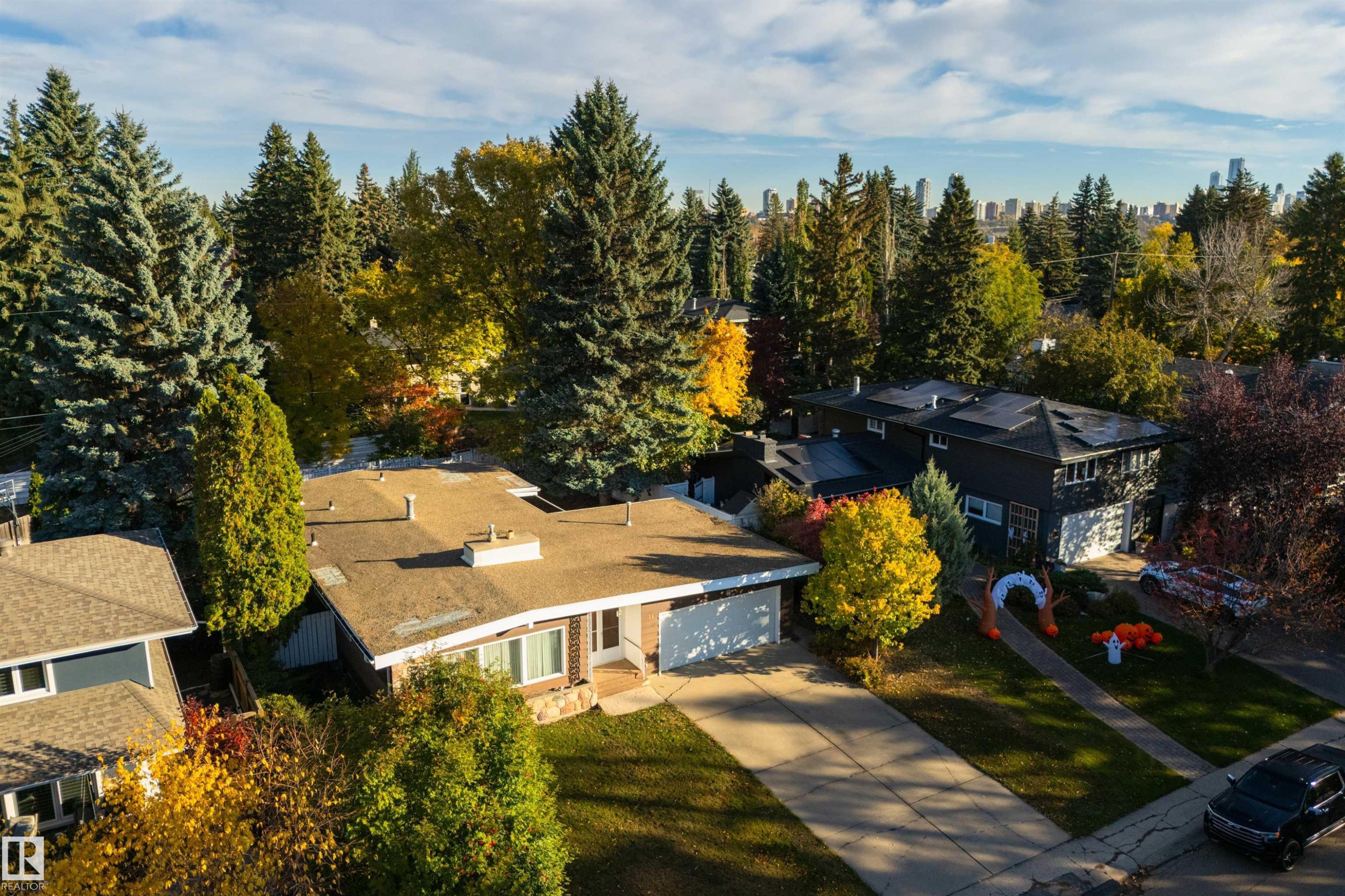 24 Valleyview Crescent Nw, Edmonton, AB