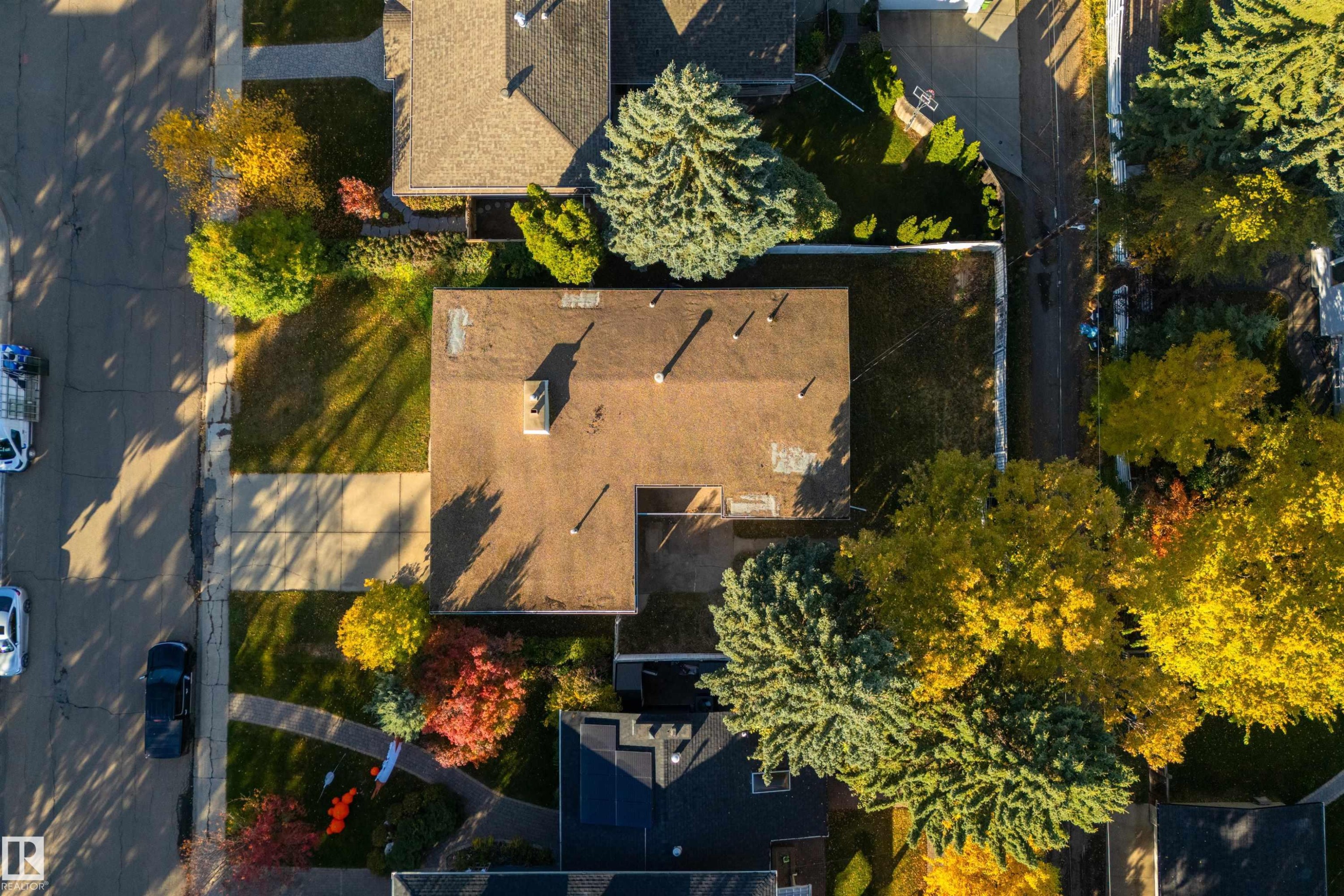 24 Valleyview Crescent Nw, Edmonton, AB