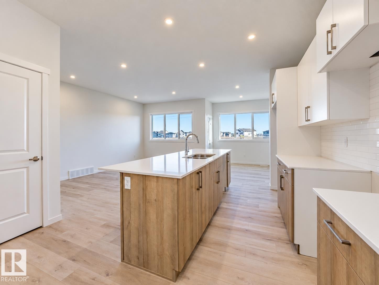 19552 30 Avenue Nw, Edmonton, AB