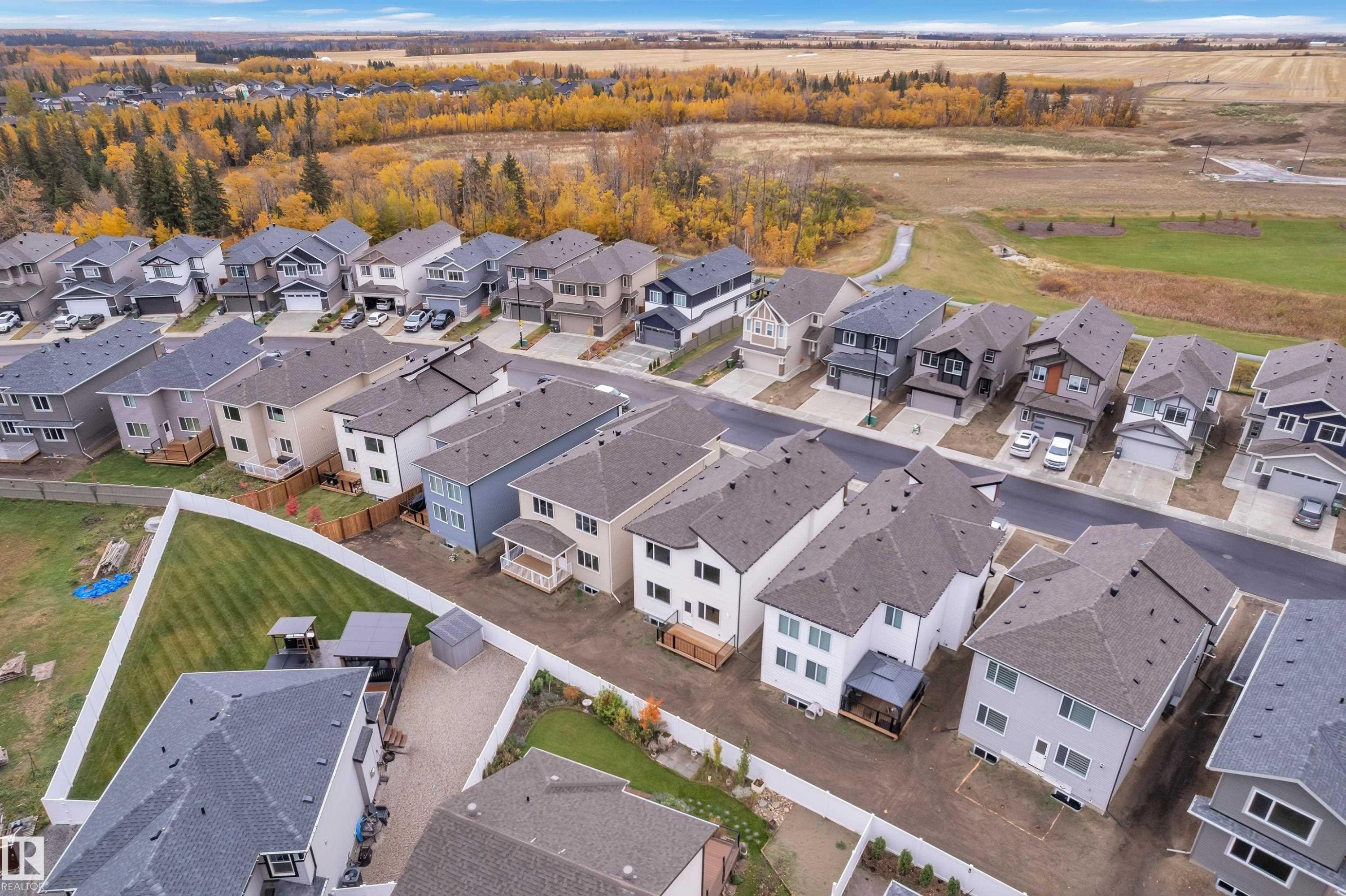737 Astoria Way, Devon, AB