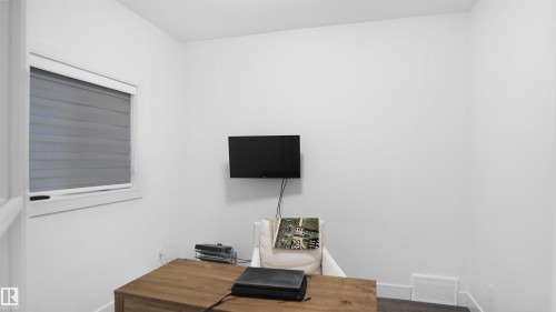 7520 174 Avenue Nw, Edmonton, AB 