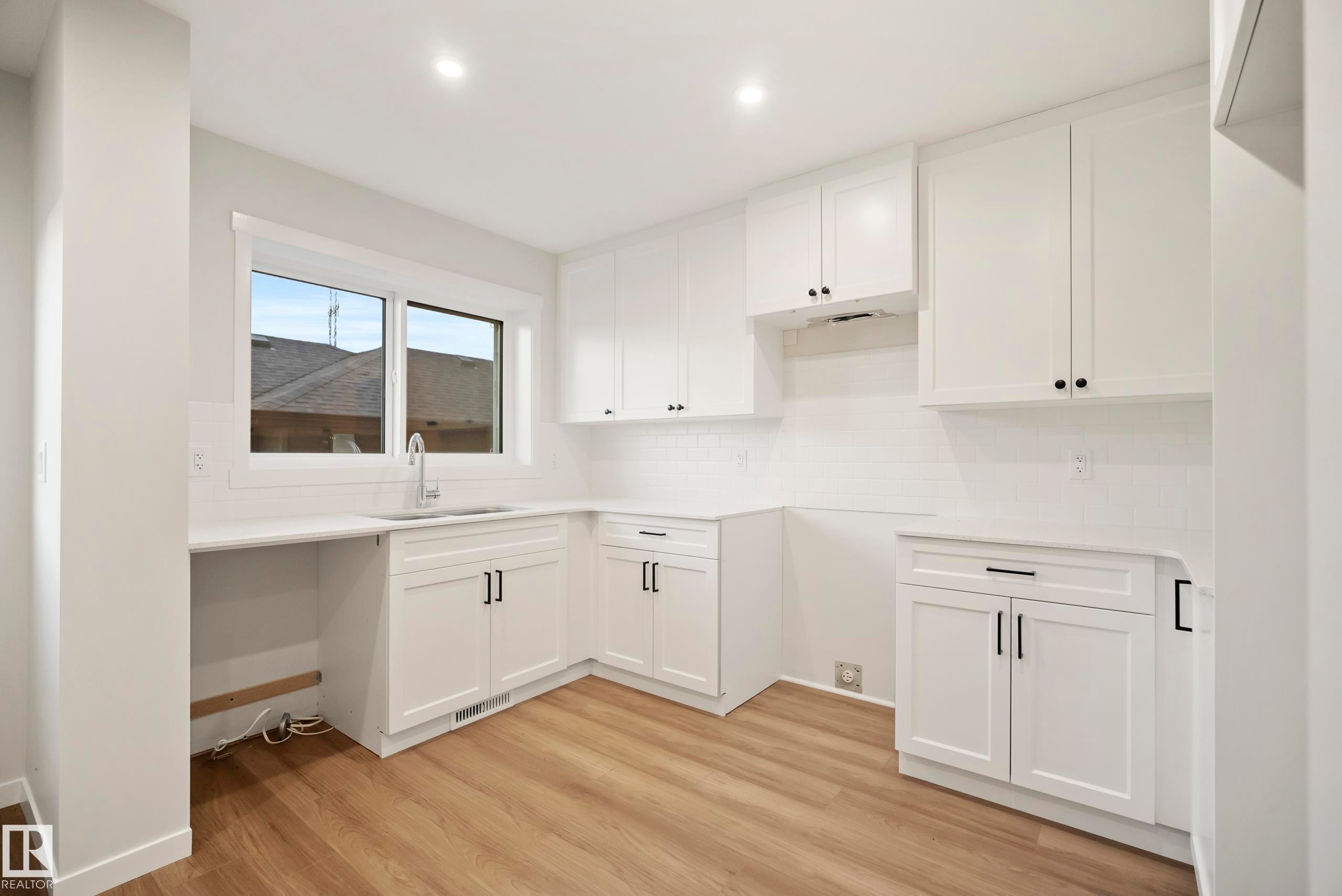 17214 4 Street Nw, Edmonton, AB
