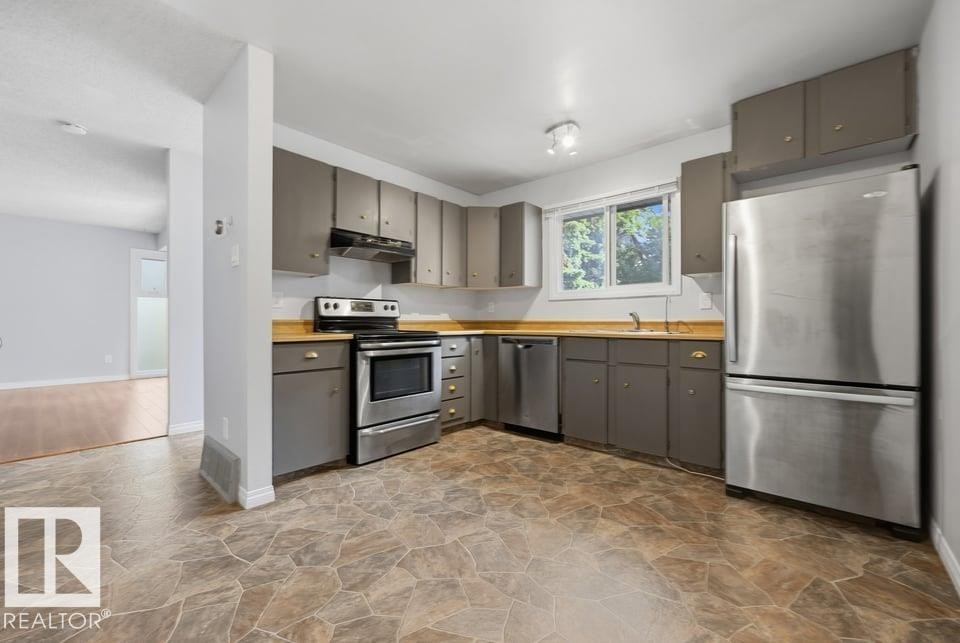 7143 180 Street Nw, Edmonton, AB
