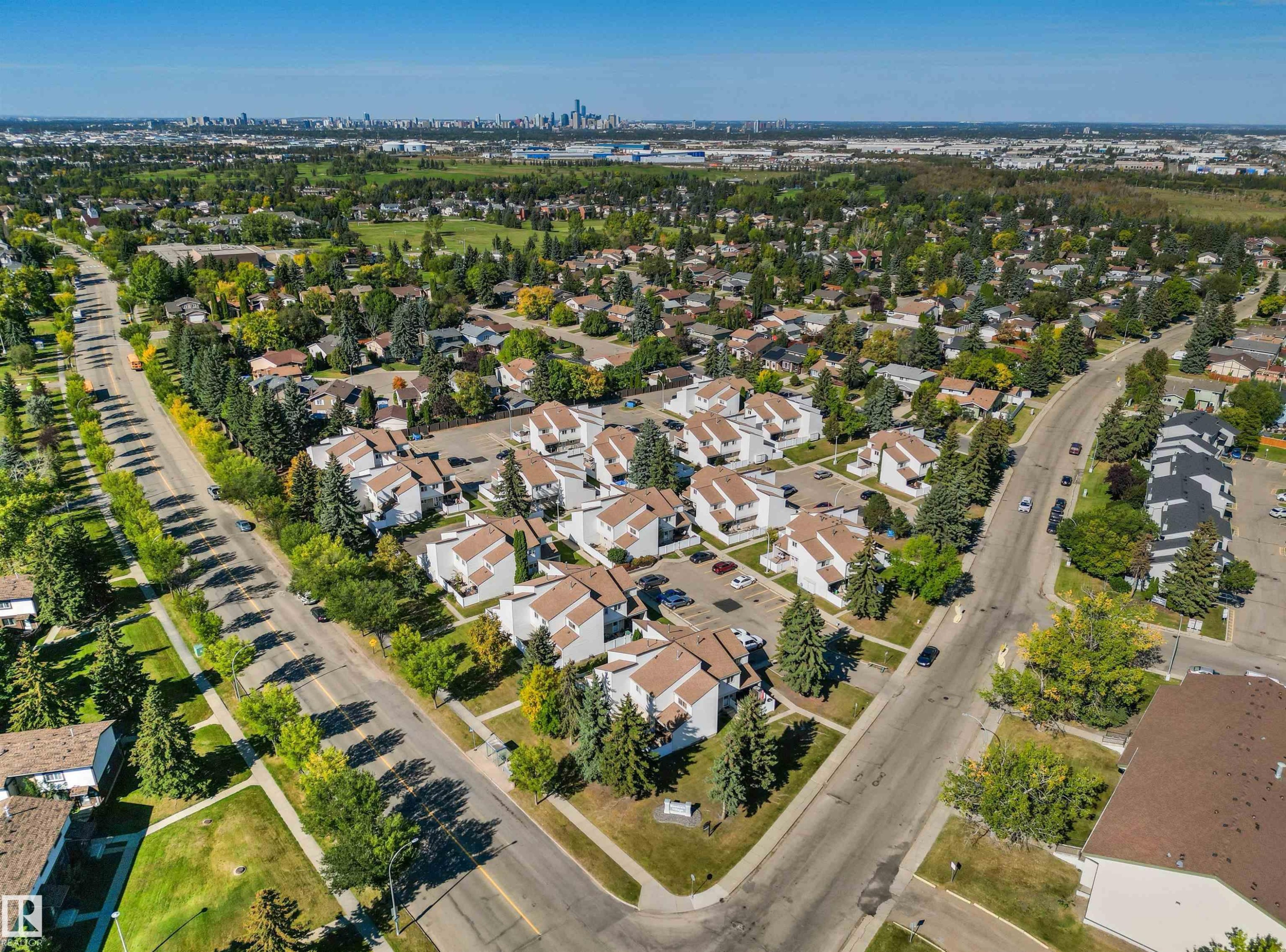 50 Woodvale Village Nw, Edmonton, AB