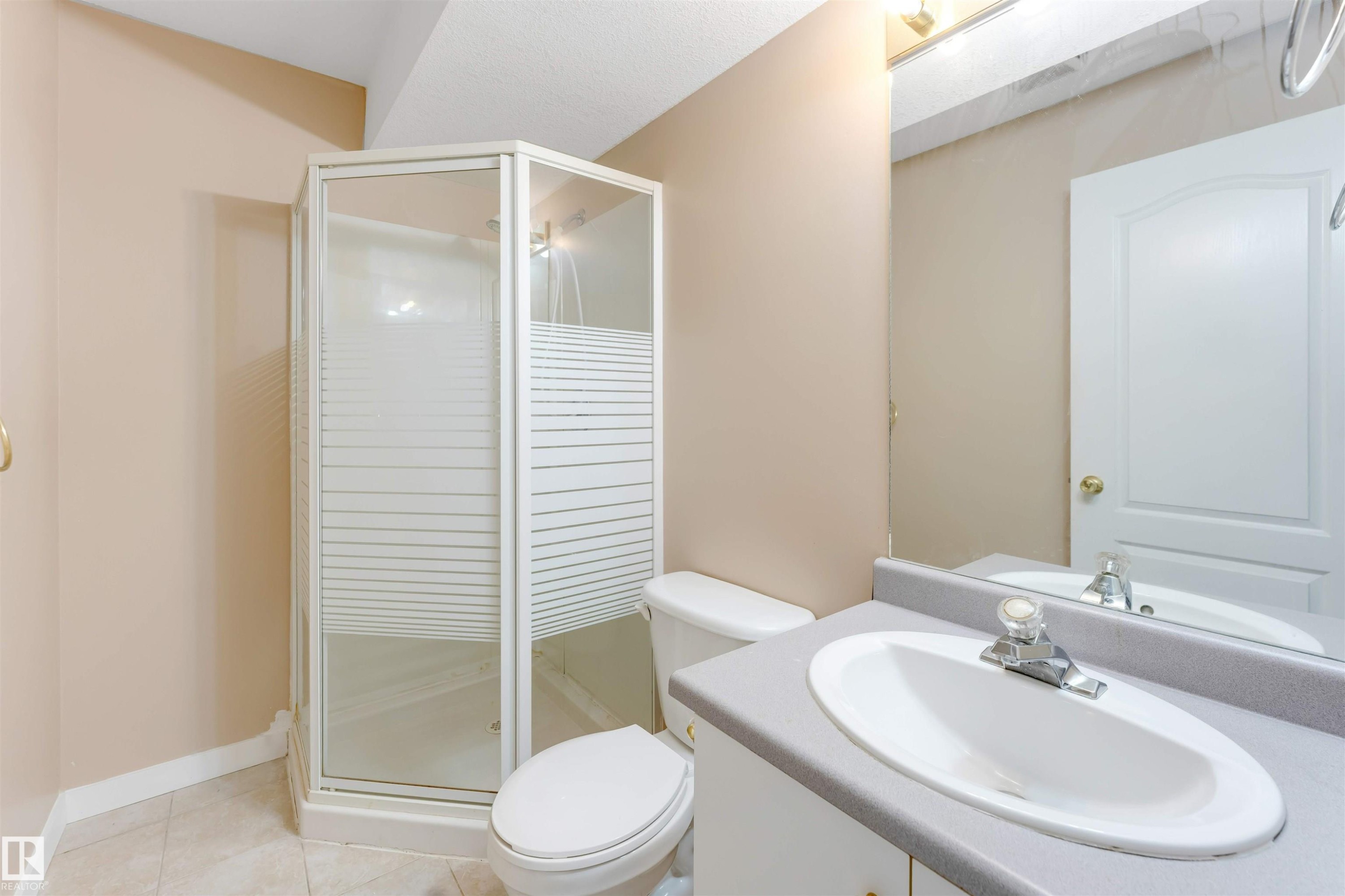 3738 28A Street Nw, Edmonton, AB