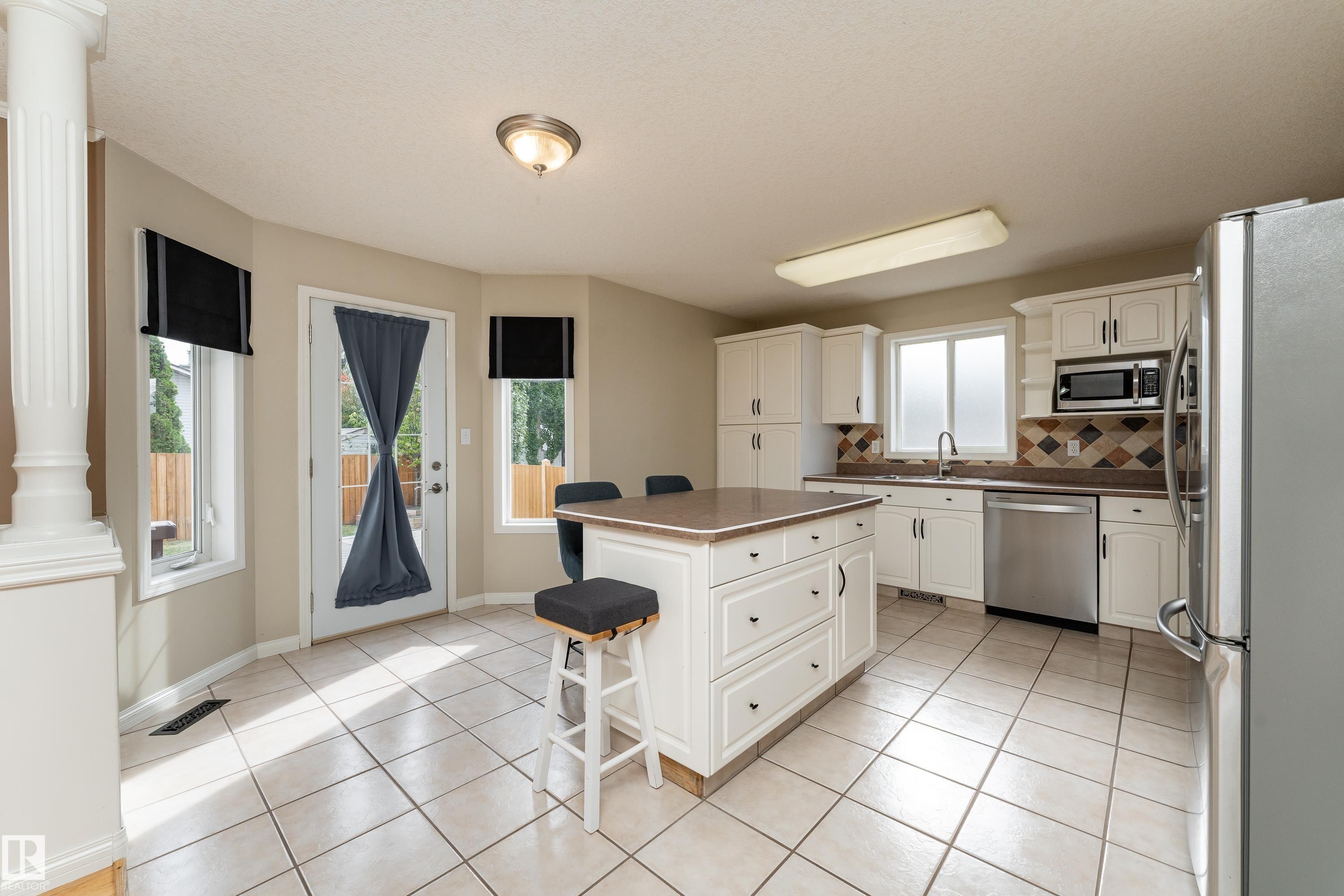 55 Catalina Drive, Sherwood Park, AB