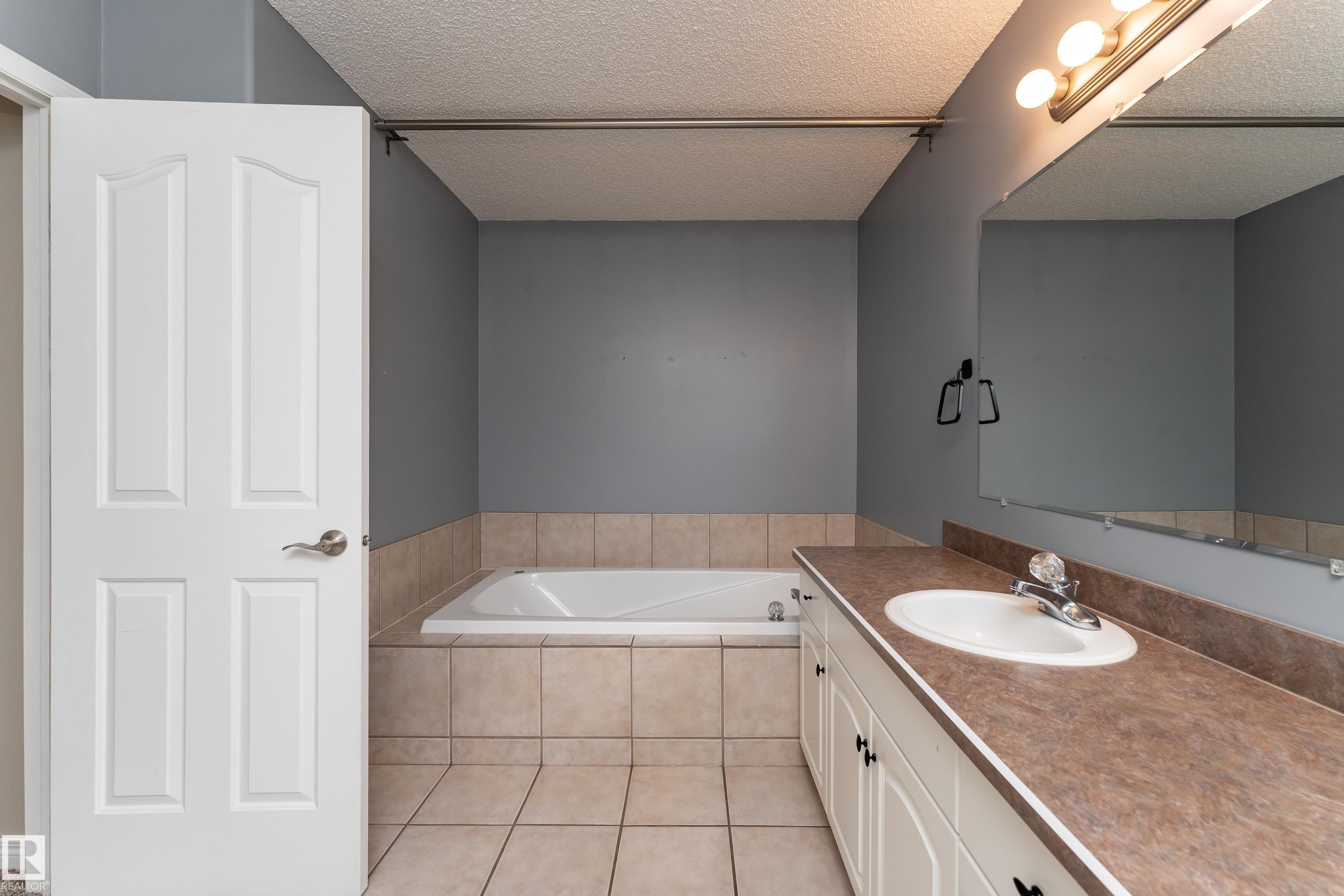 55 Catalina Drive, Sherwood Park, AB