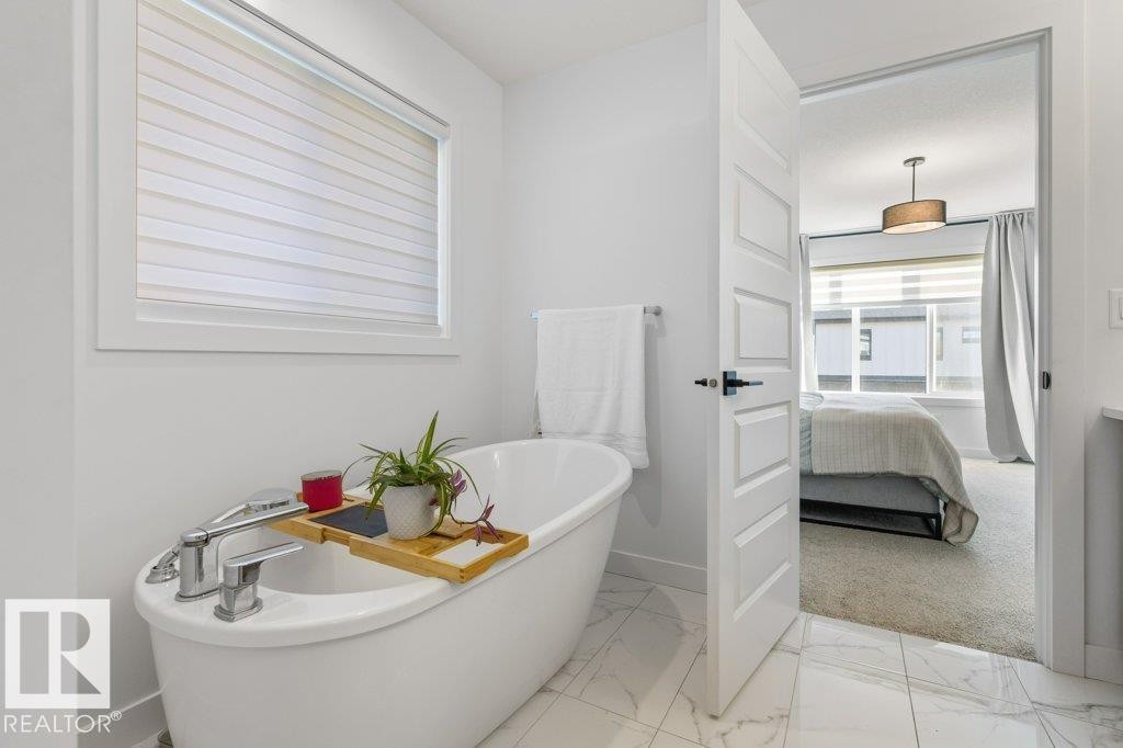 56 Raspberry Road, St. Albert, AB