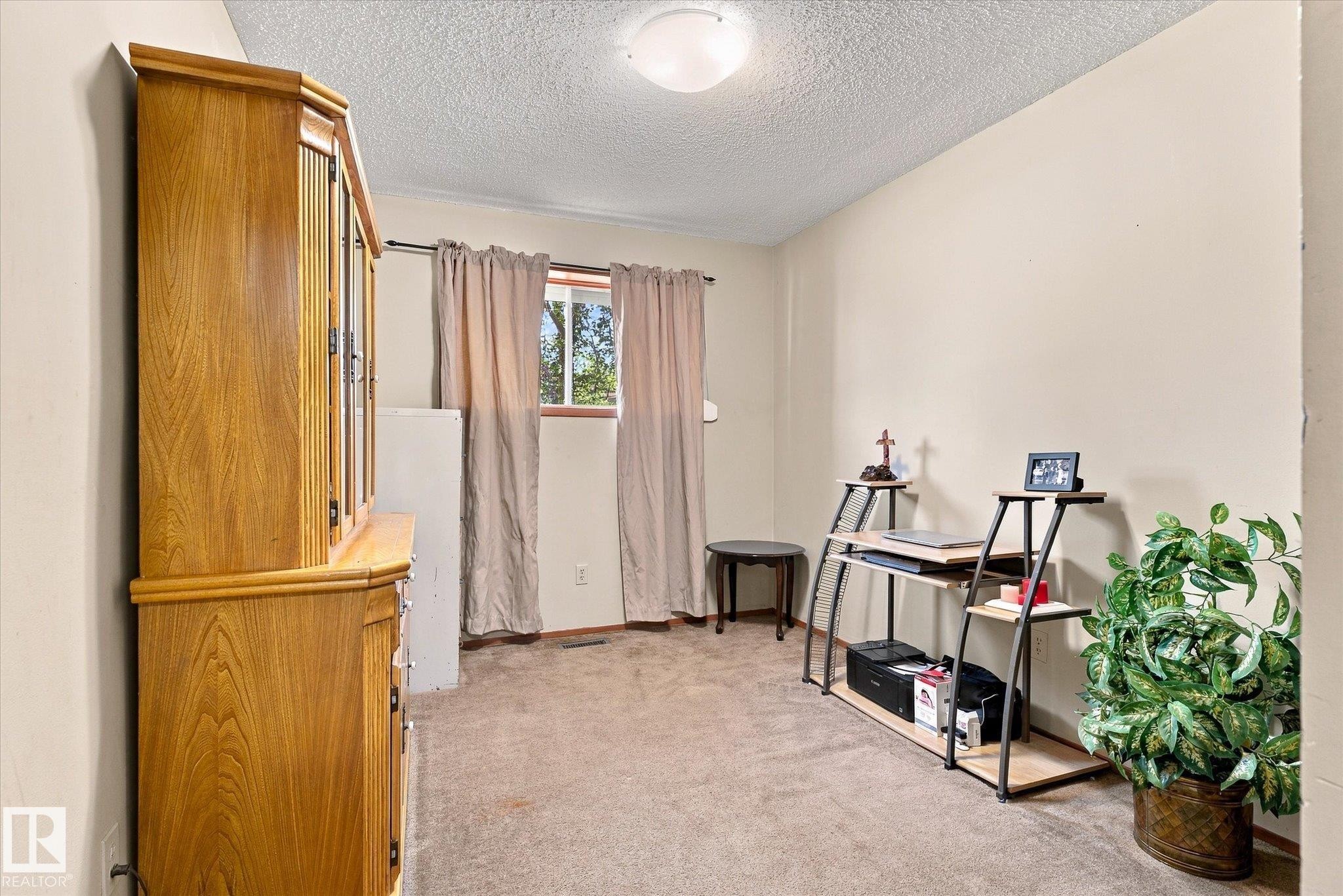 4328 38 Street Nw, Edmonton, AB