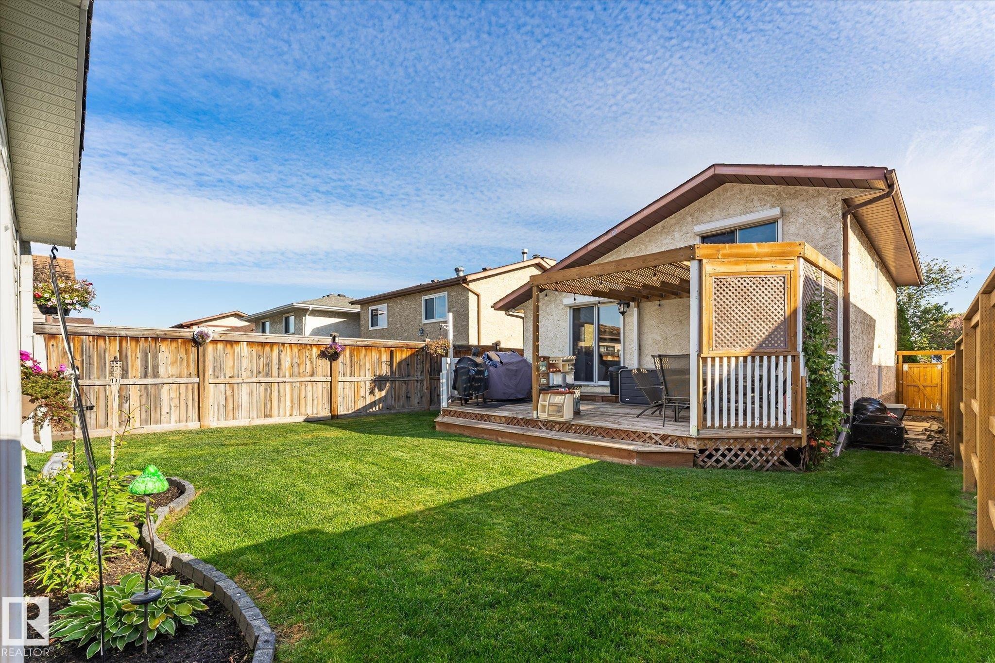 4328 38 Street Nw, Edmonton, AB