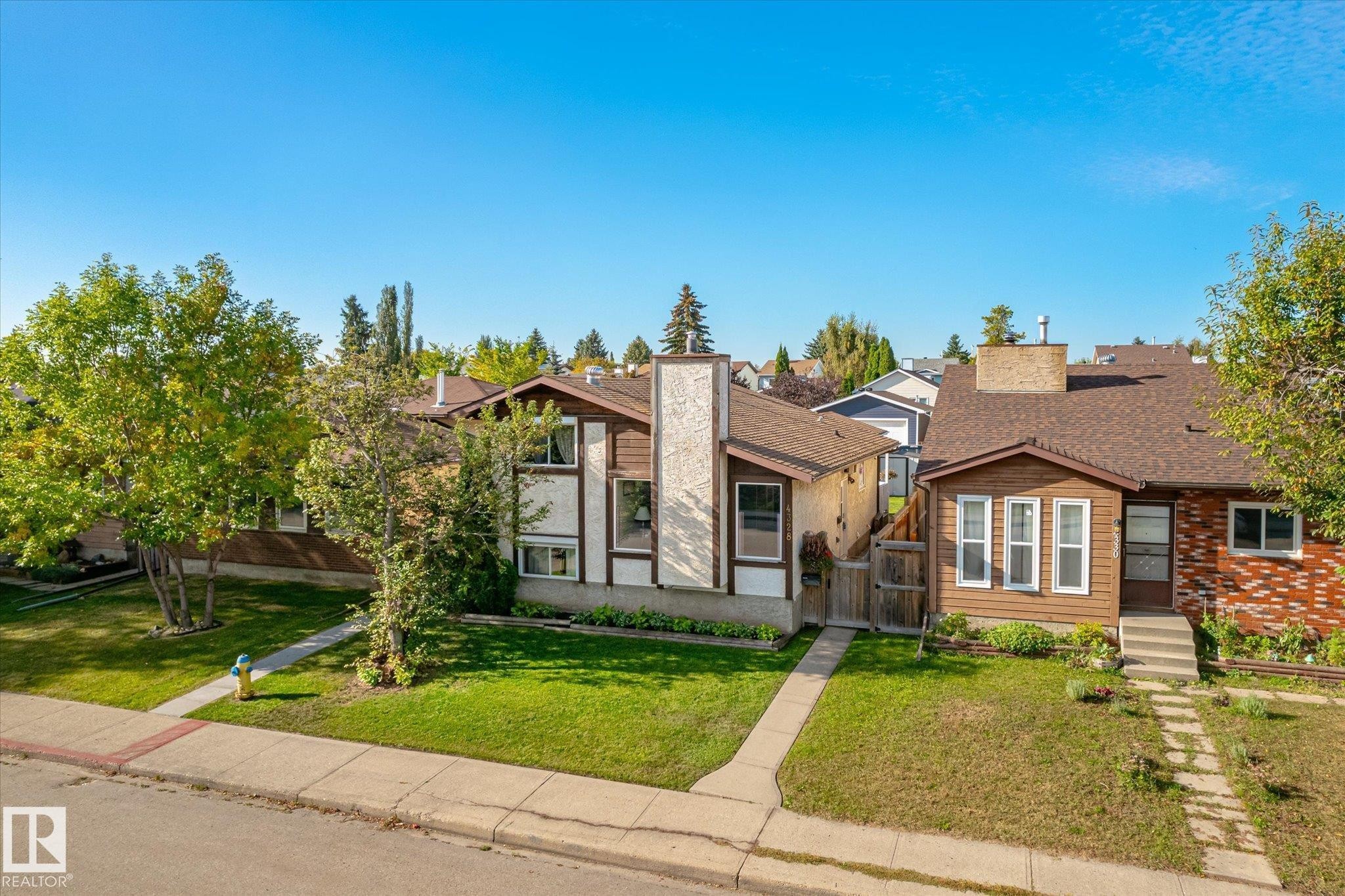 4328 38 Street Nw, Edmonton, AB