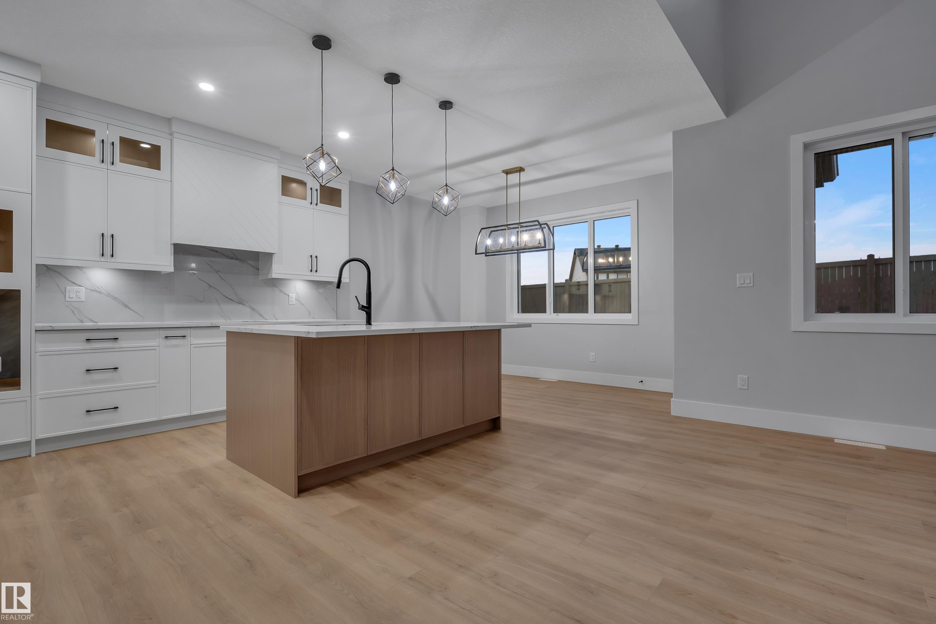 717 Astoria Way, Devon, AB