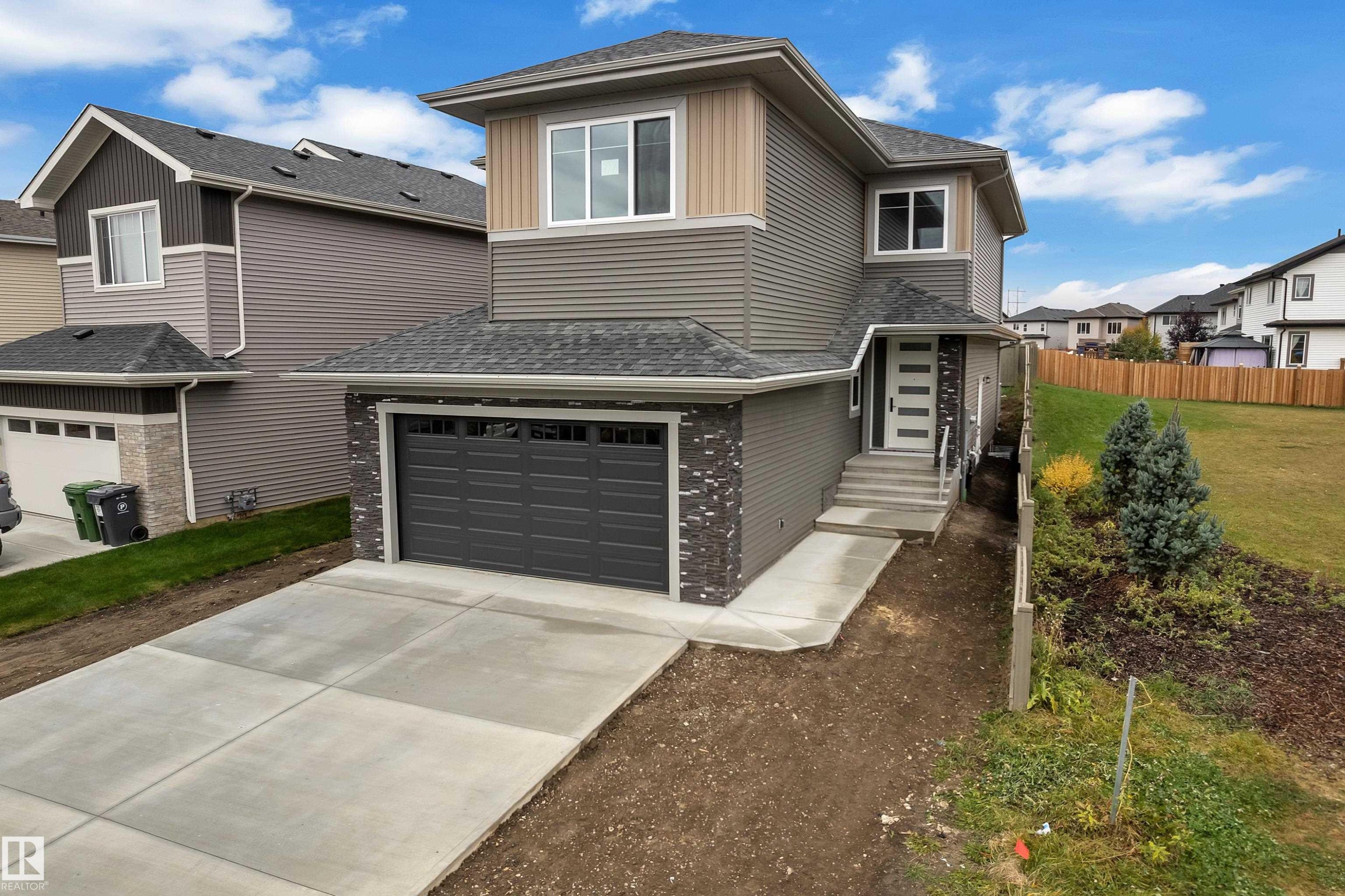 717 Astoria Way, Devon, AB