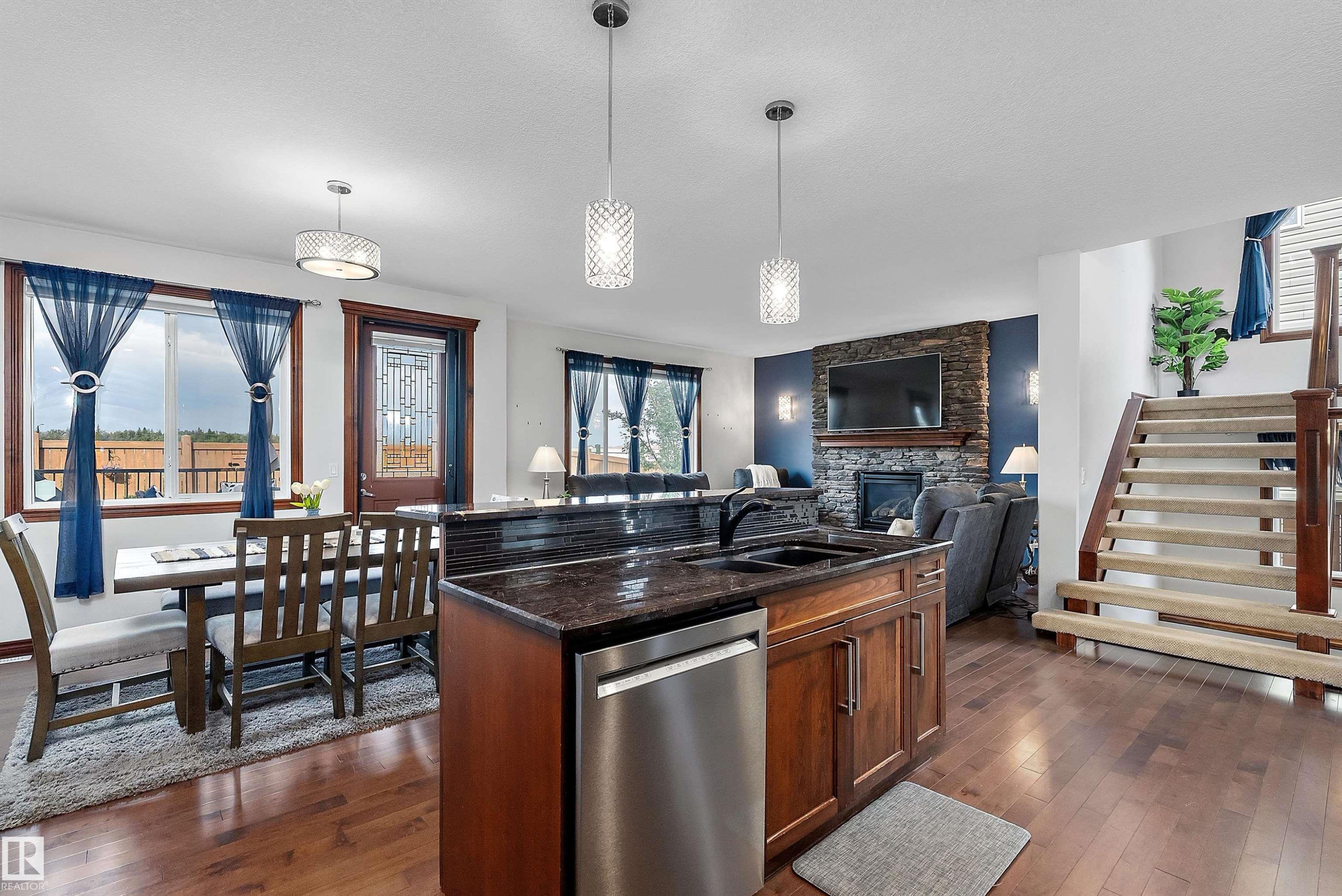 87 Lamplight Drive, Spruce Grove, AB