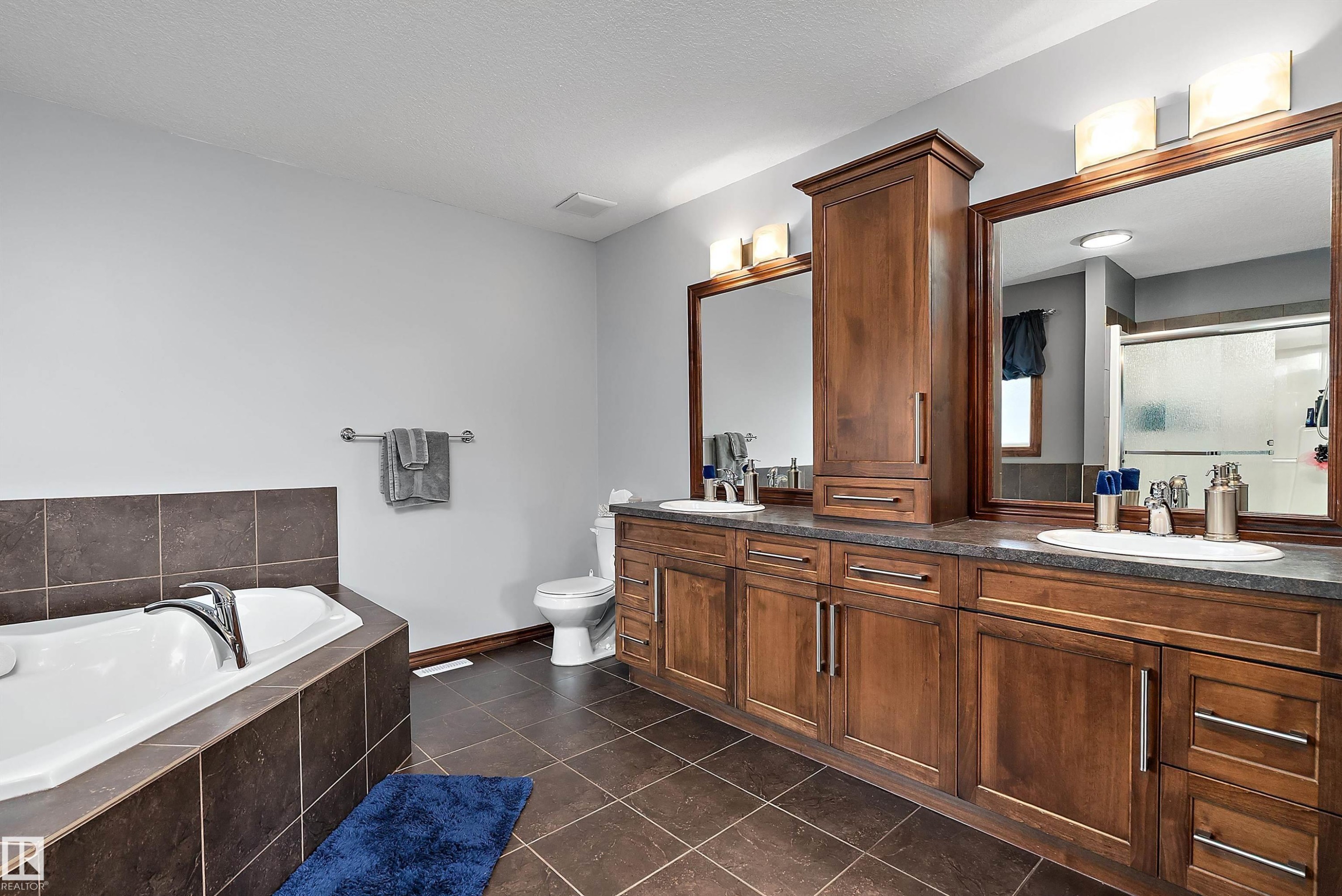 87 Lamplight Drive, Spruce Grove, AB
