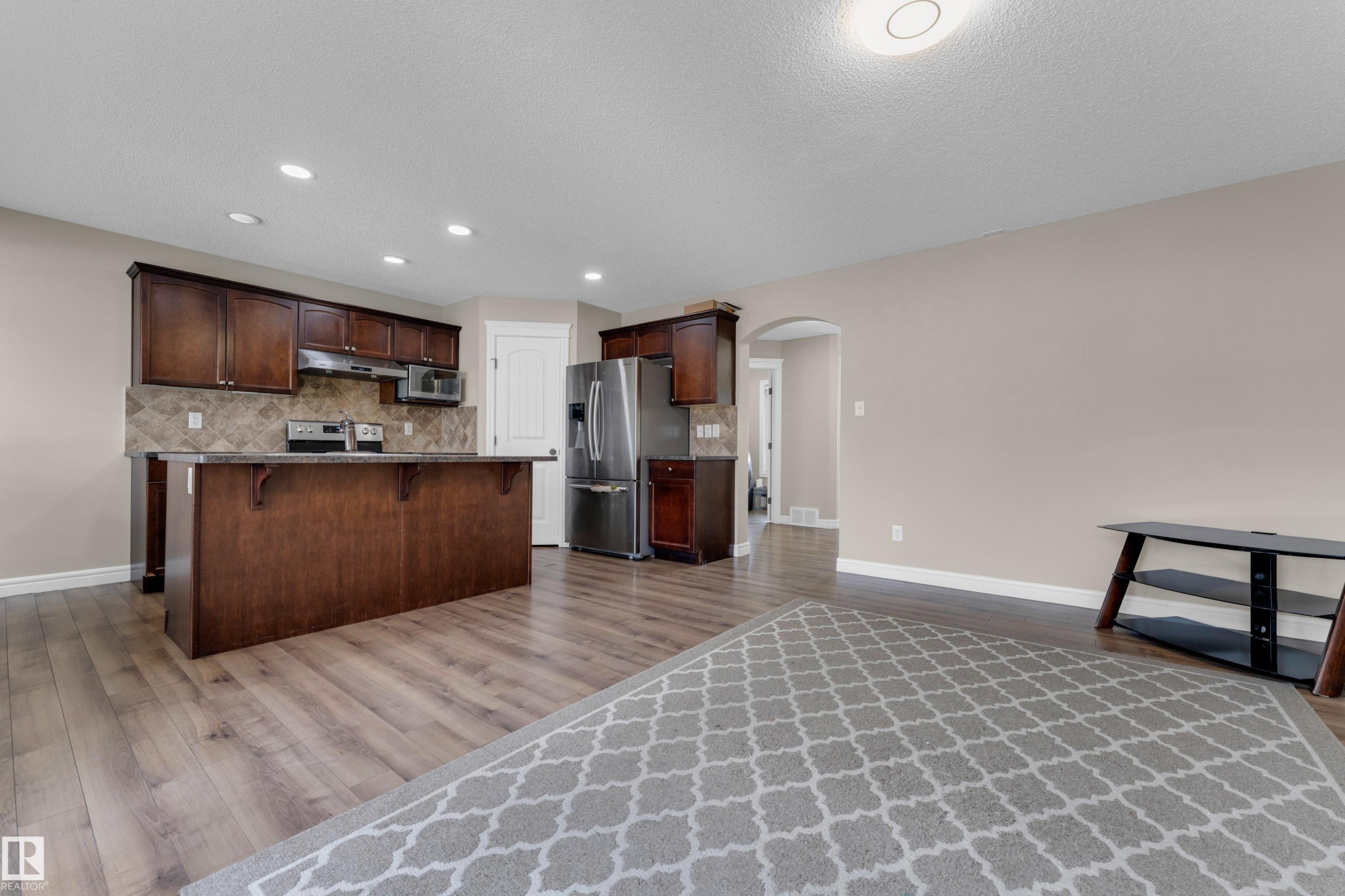 5608 17 Avenue Sw, Edmonton, AB