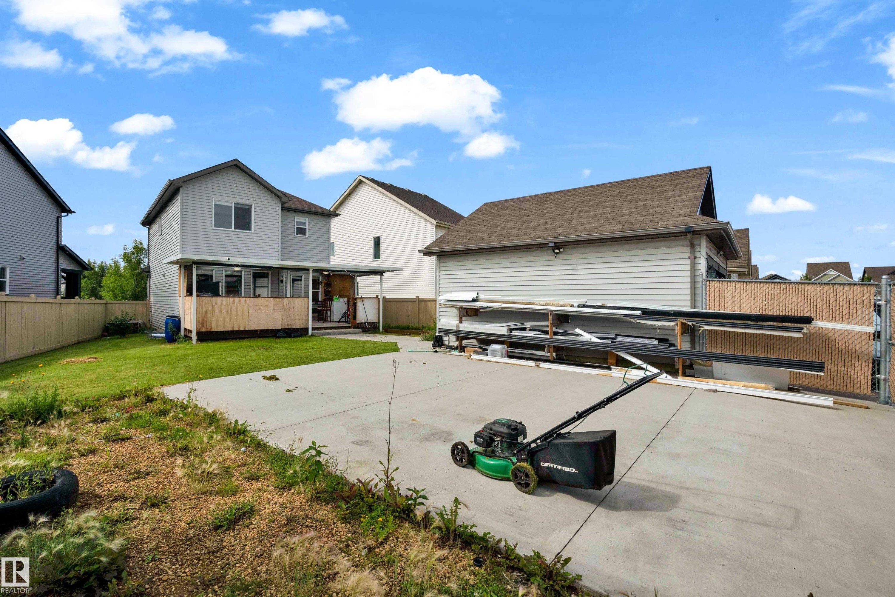 5608 17 Avenue Sw, Edmonton, AB
