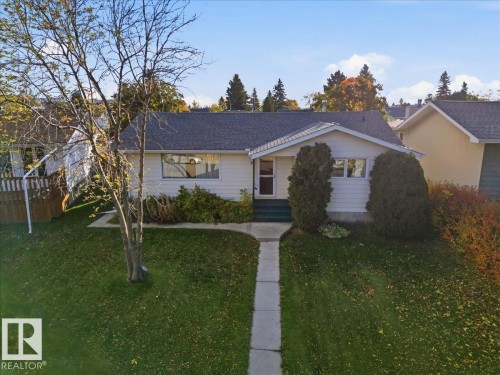 27 CHIPPAWA Road   Leduc, AB T9E 4N1