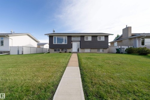 5019 46 Street   Lamont, AB T0B 2R0