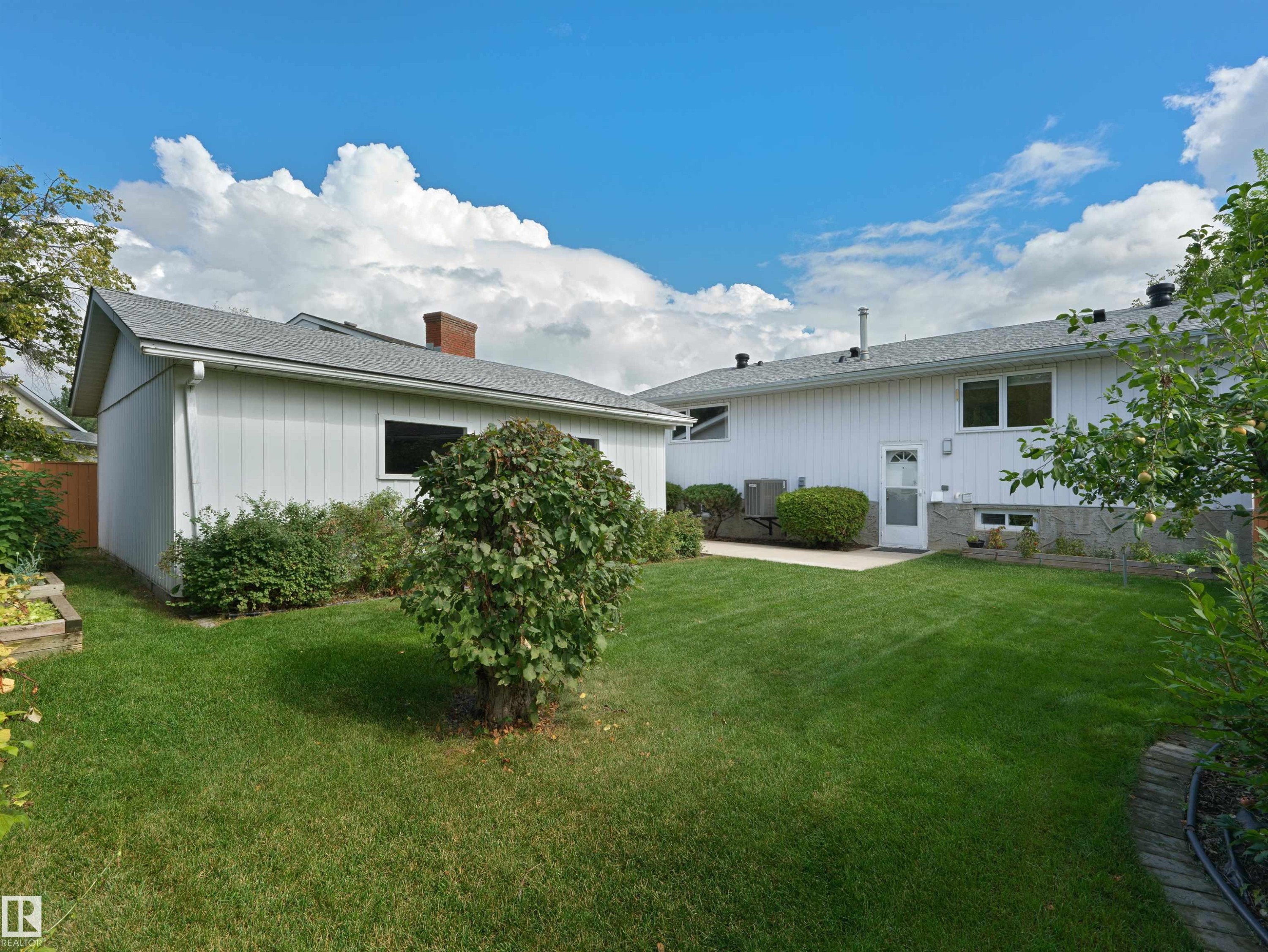 28 Westridge Crescent Nw, Edmonton, AB