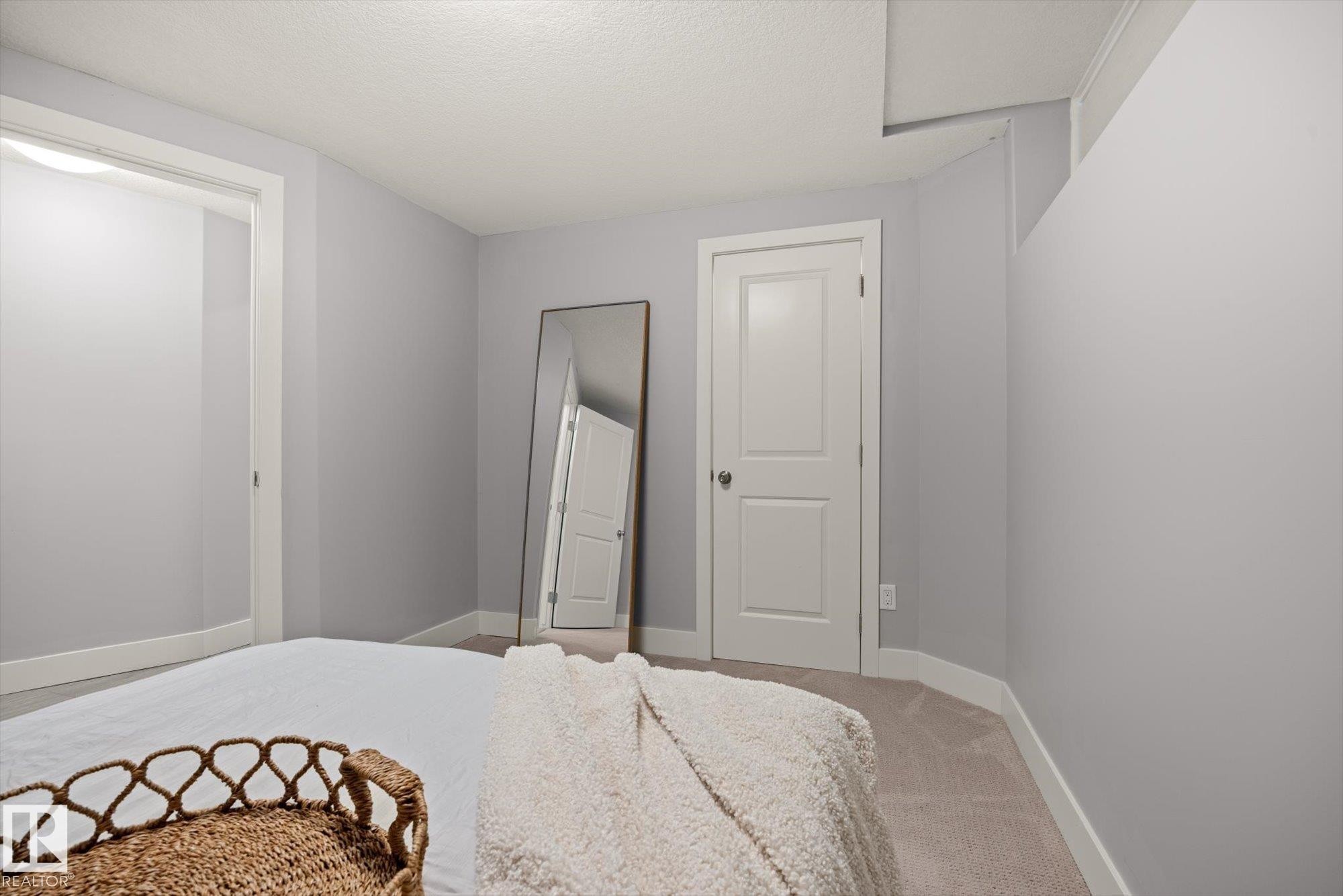 3363 Chickadee Drive Nw, Edmonton, AB