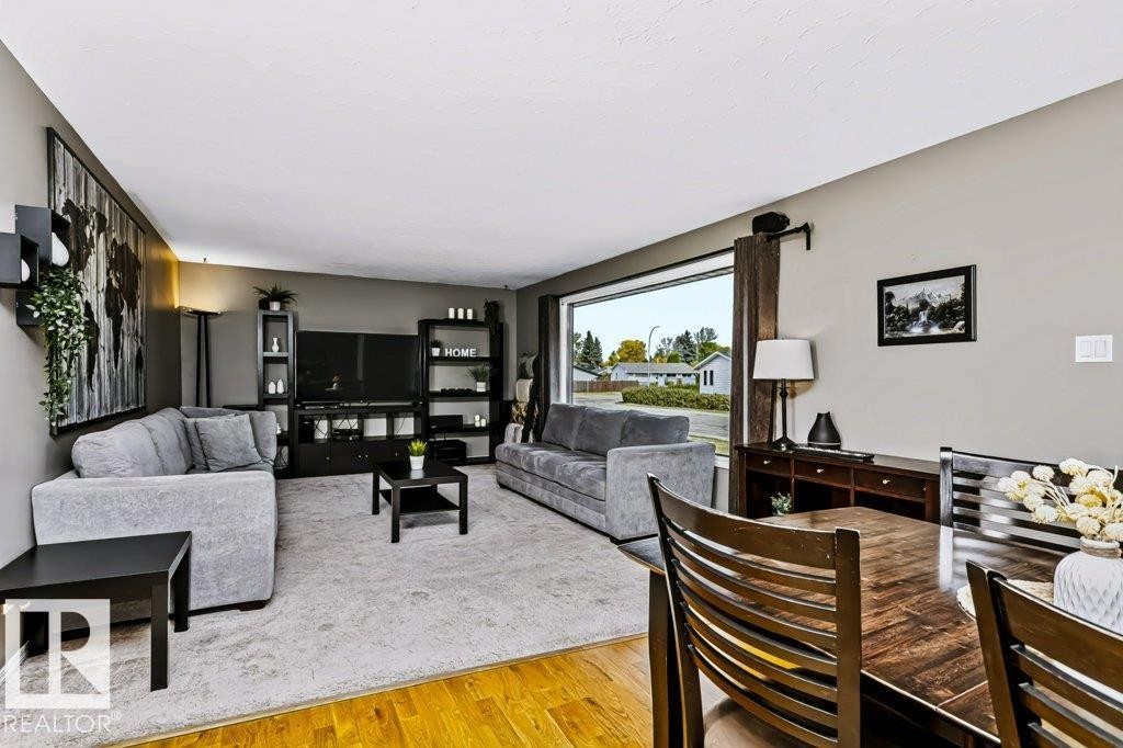 8104 162 Street Nw, Edmonton, AB