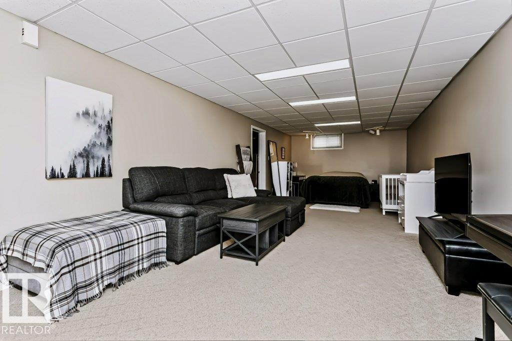 8104 162 Street Nw, Edmonton, AB